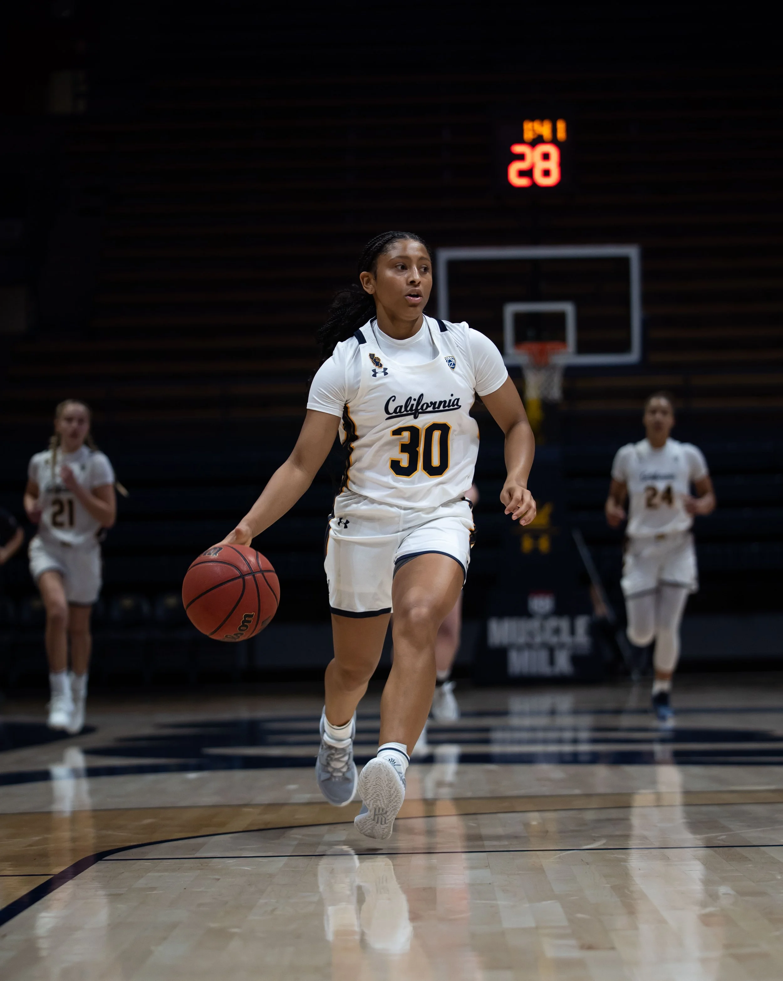Jayda Curry_Cal_WBB_20211104_201950_ArdinLo.jpg