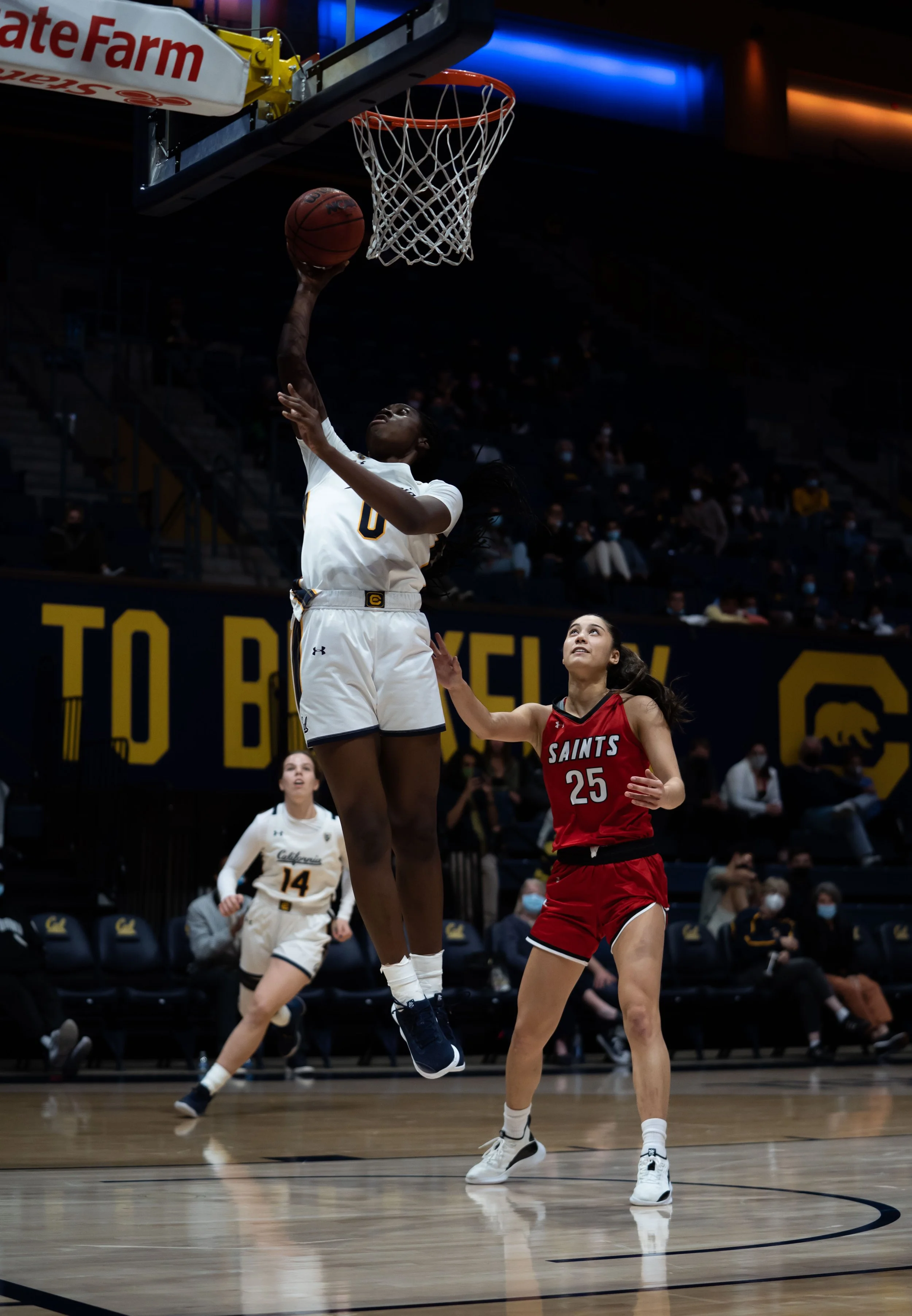 Ugonne Michelle Onyiah_Cal_WBB_20211104_204130_ArdinLo.jpg