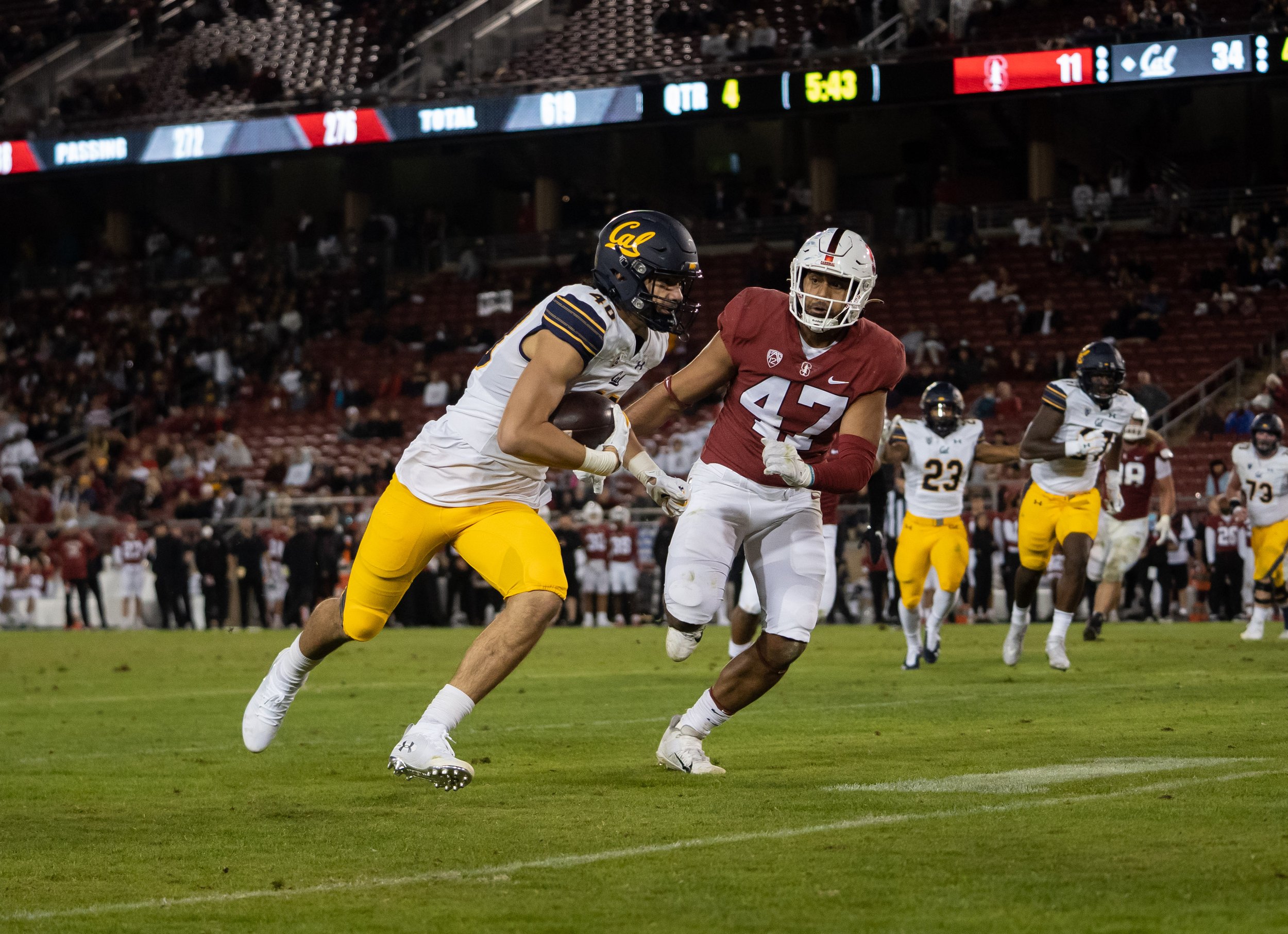 Keleki Latu_Cal_FB_20211120_200833_ArdinLo-2.jpg