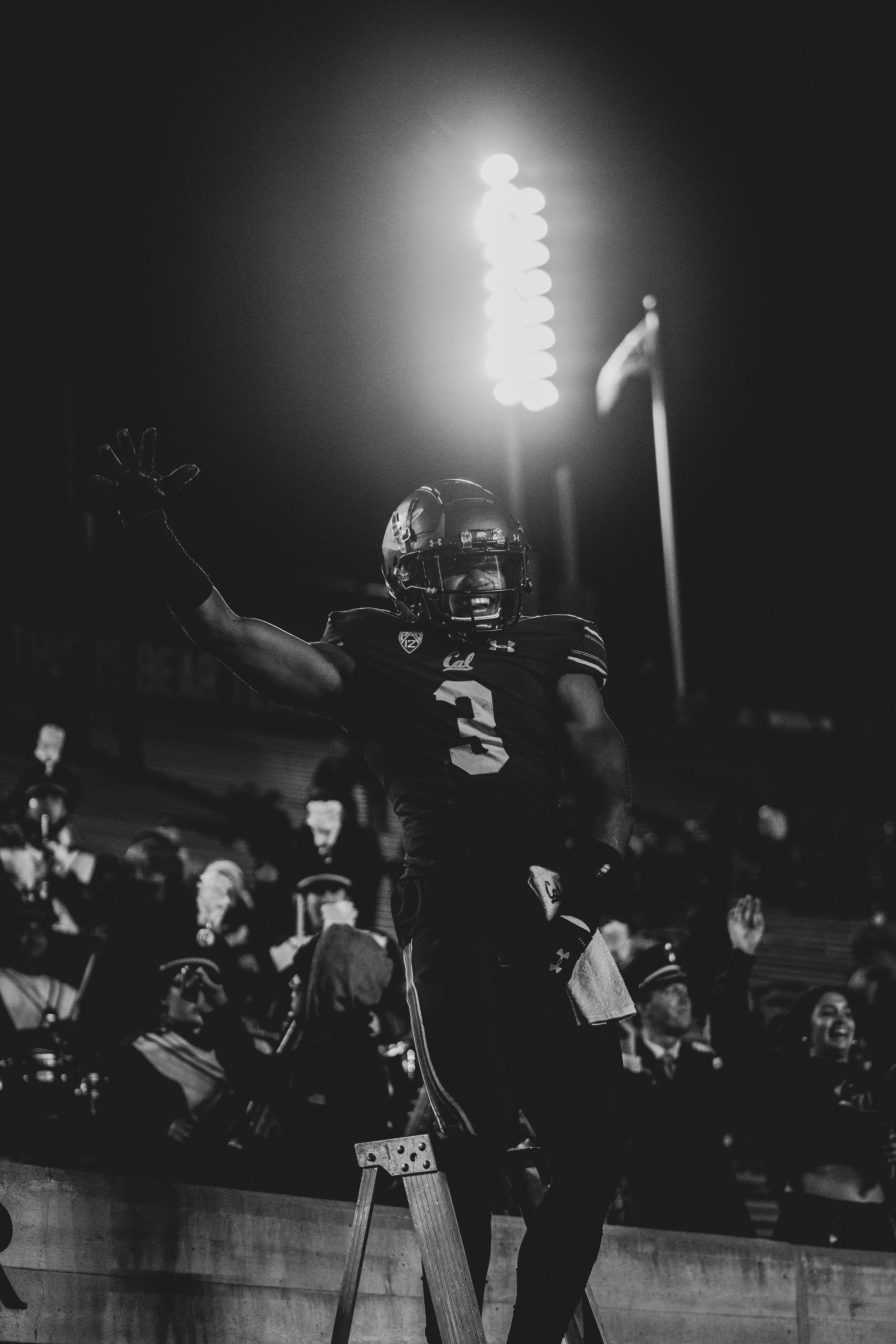 Elijah Hicks_Cal_FB_20211030_191939_ArdinLo.jpg