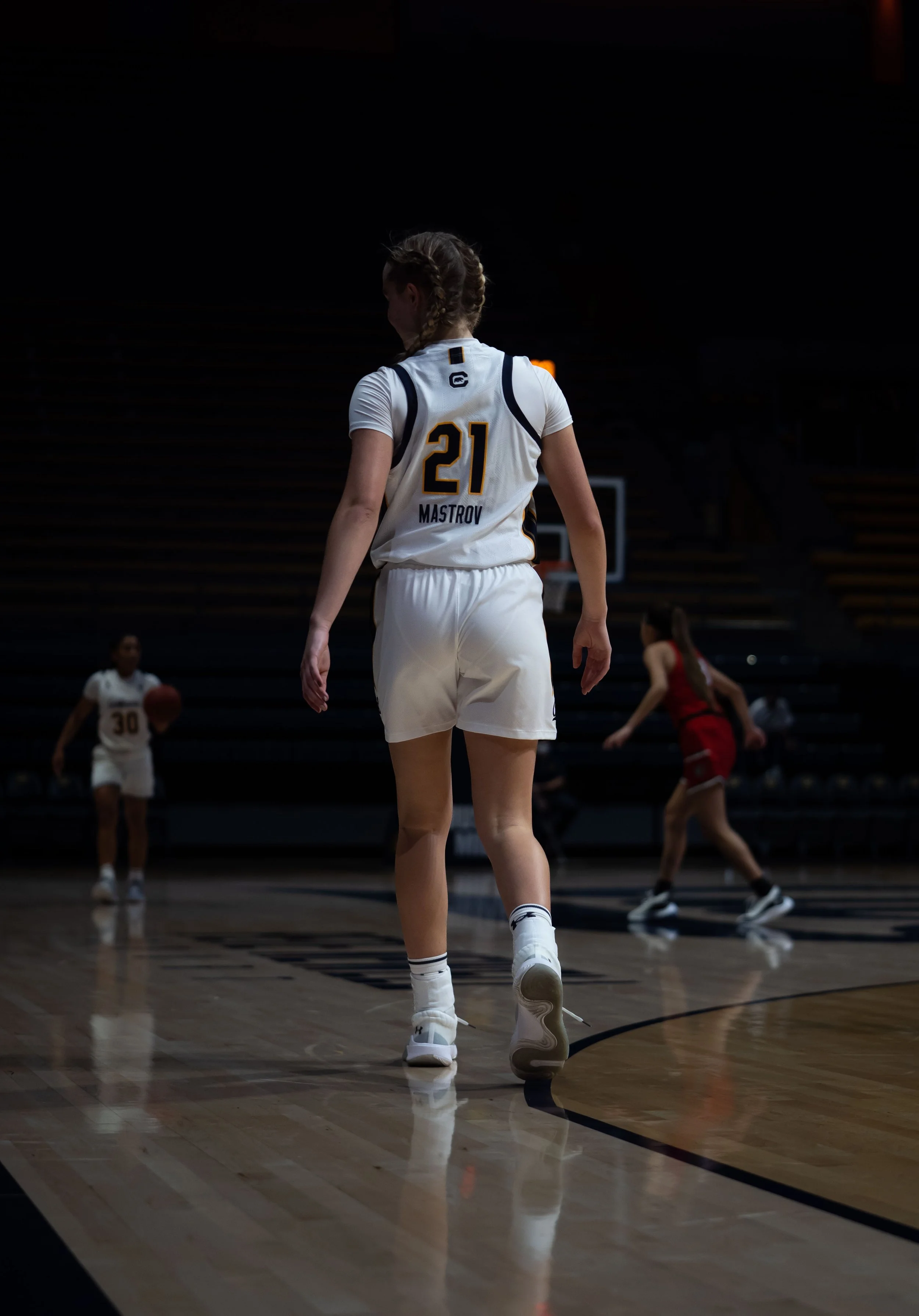 Mia Mastrov_Cal_WBB_20211104_201022_ArdinLo.jpg