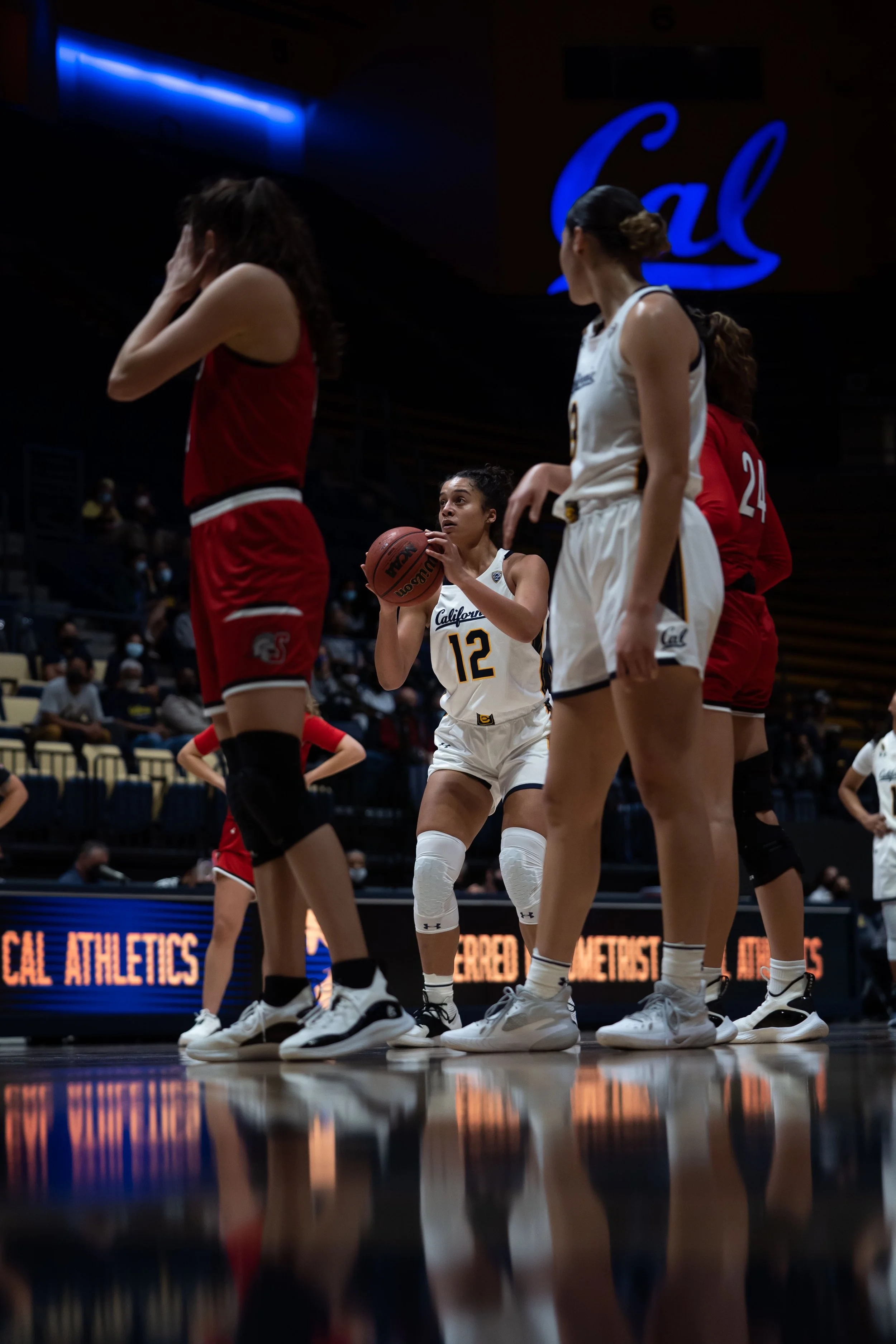 Jadyn Bush_Cal_WBB_20211104_192646_ArdinLo.jpg