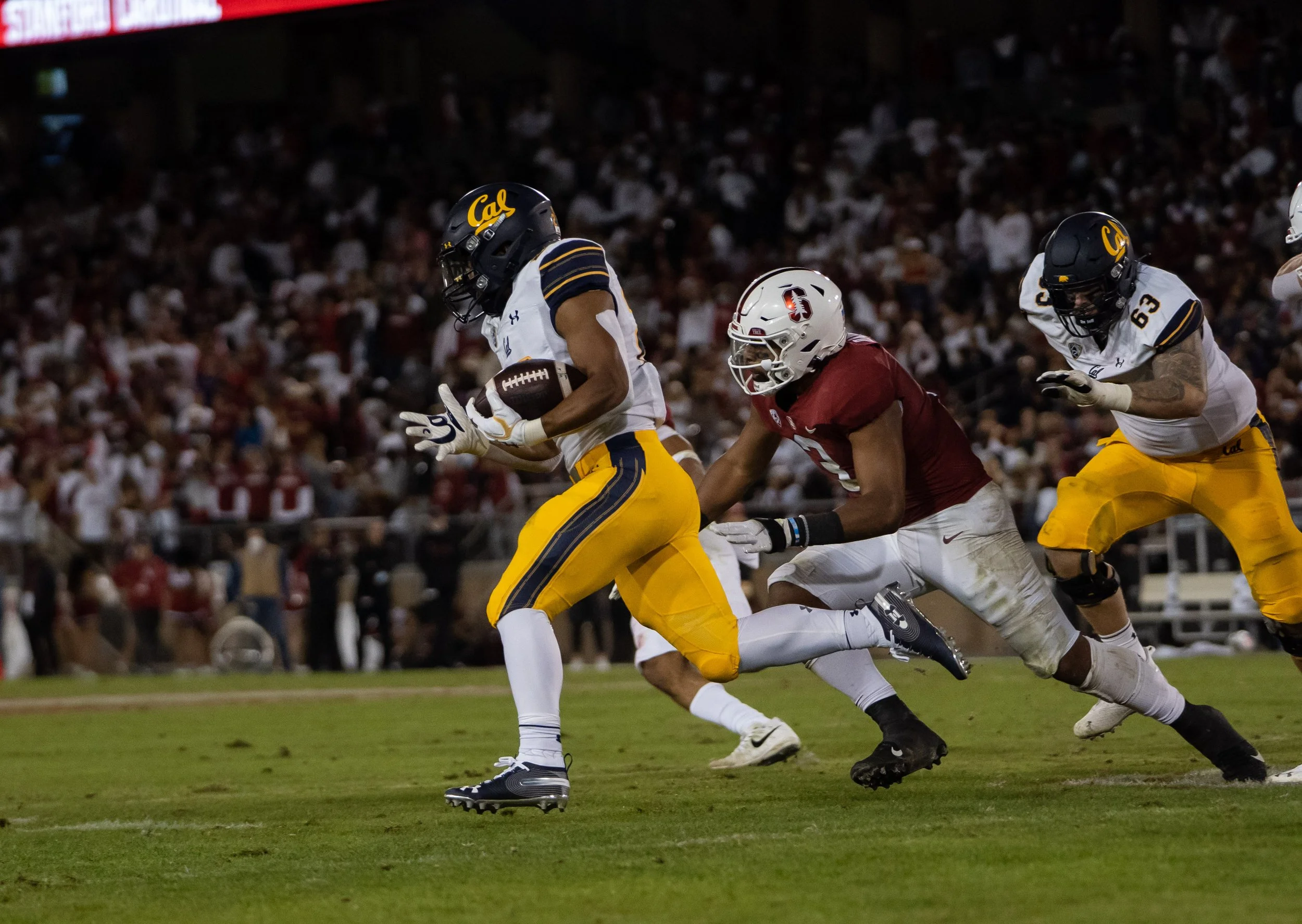 Marcel Dancy_Cal_FB_20211120_193337_ArdinLo-2.jpg