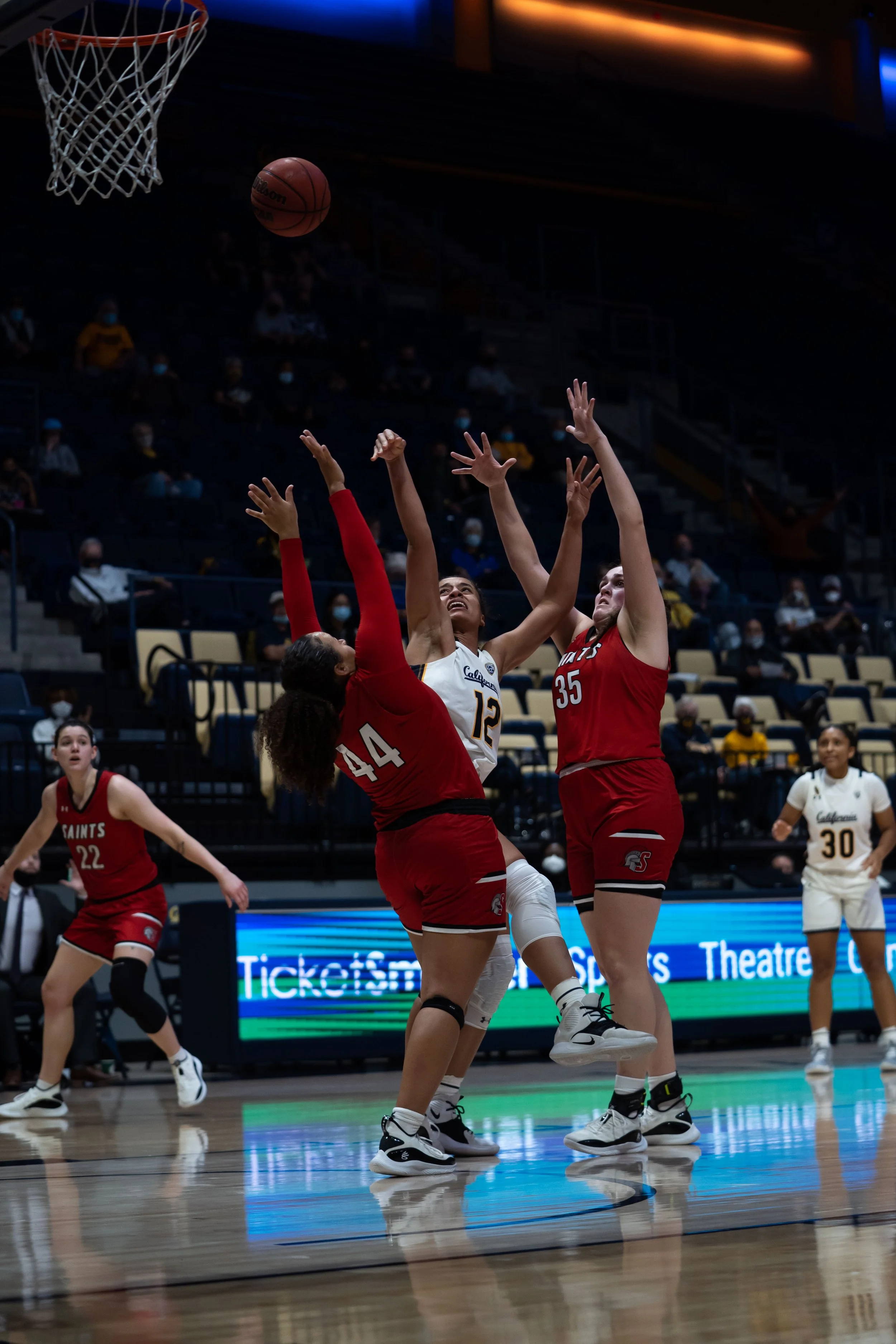 Jadyn Bush_Cal_WBB_20211104_192616_ArdinLo.jpg