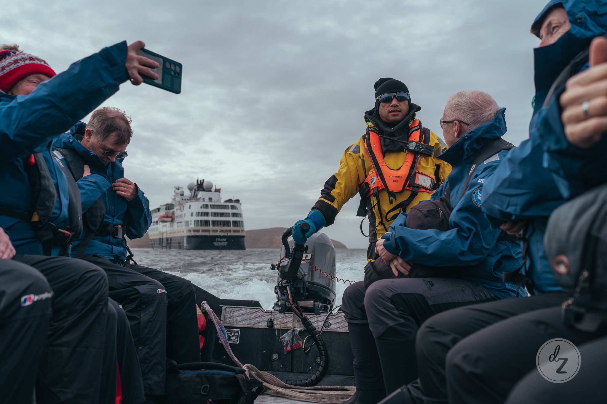 dave-zaple-antarctic-expedition-photography-zodiac-passengers.jpg