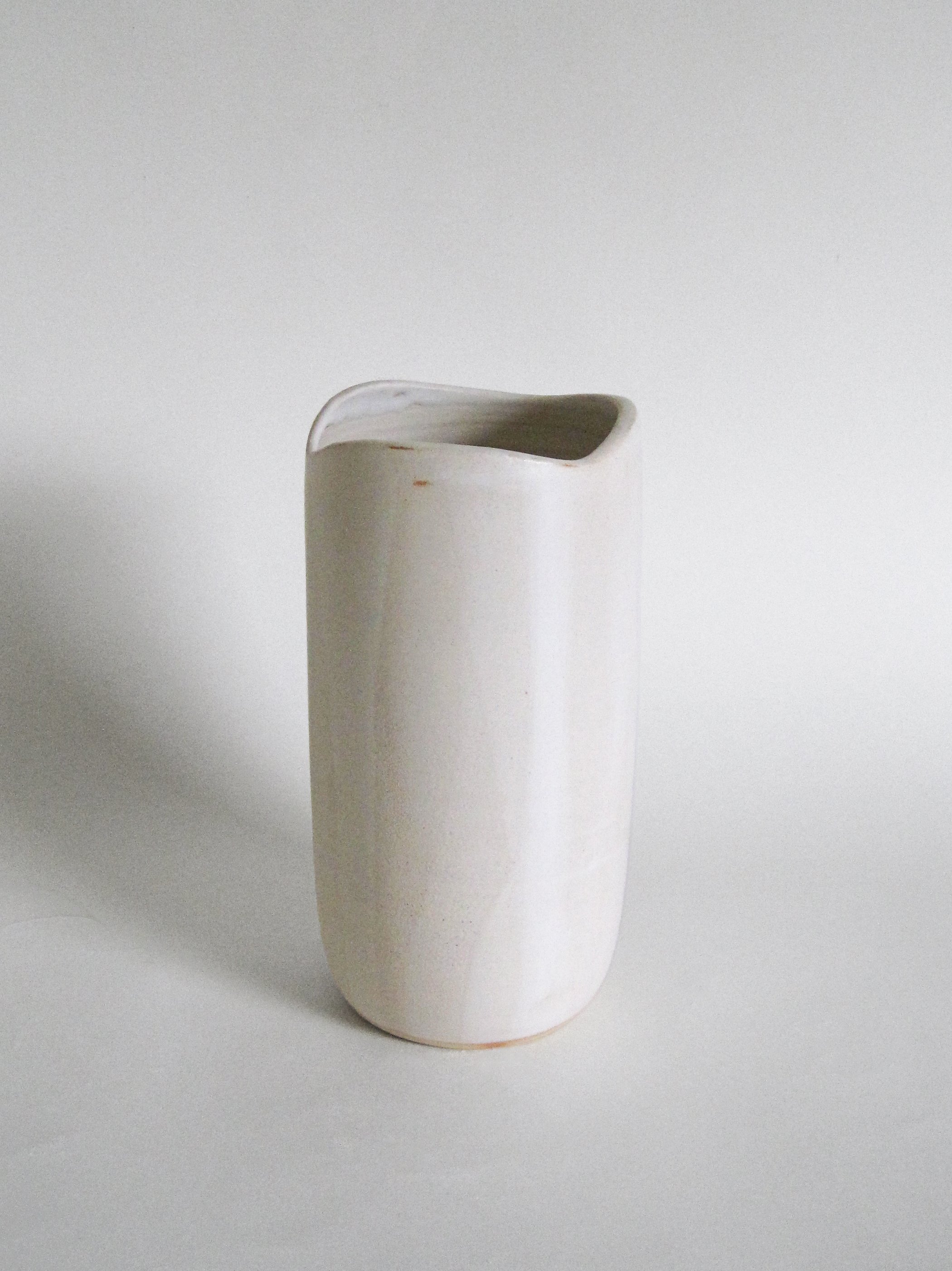 FunIsFun_Ceramics_WaveVase_01d.jpg