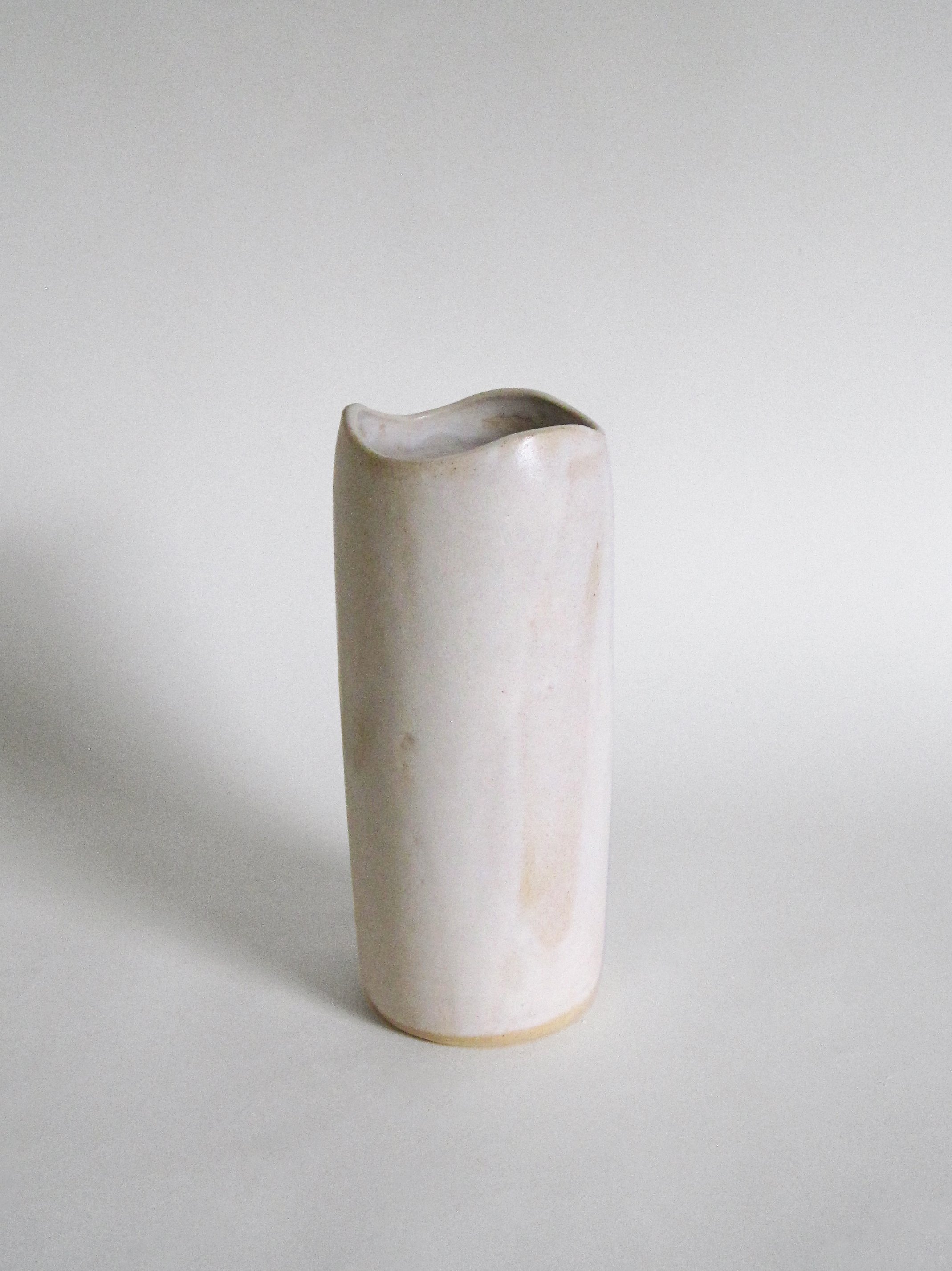 FunIsFun_Ceramics_WaveVase_02.jpg
