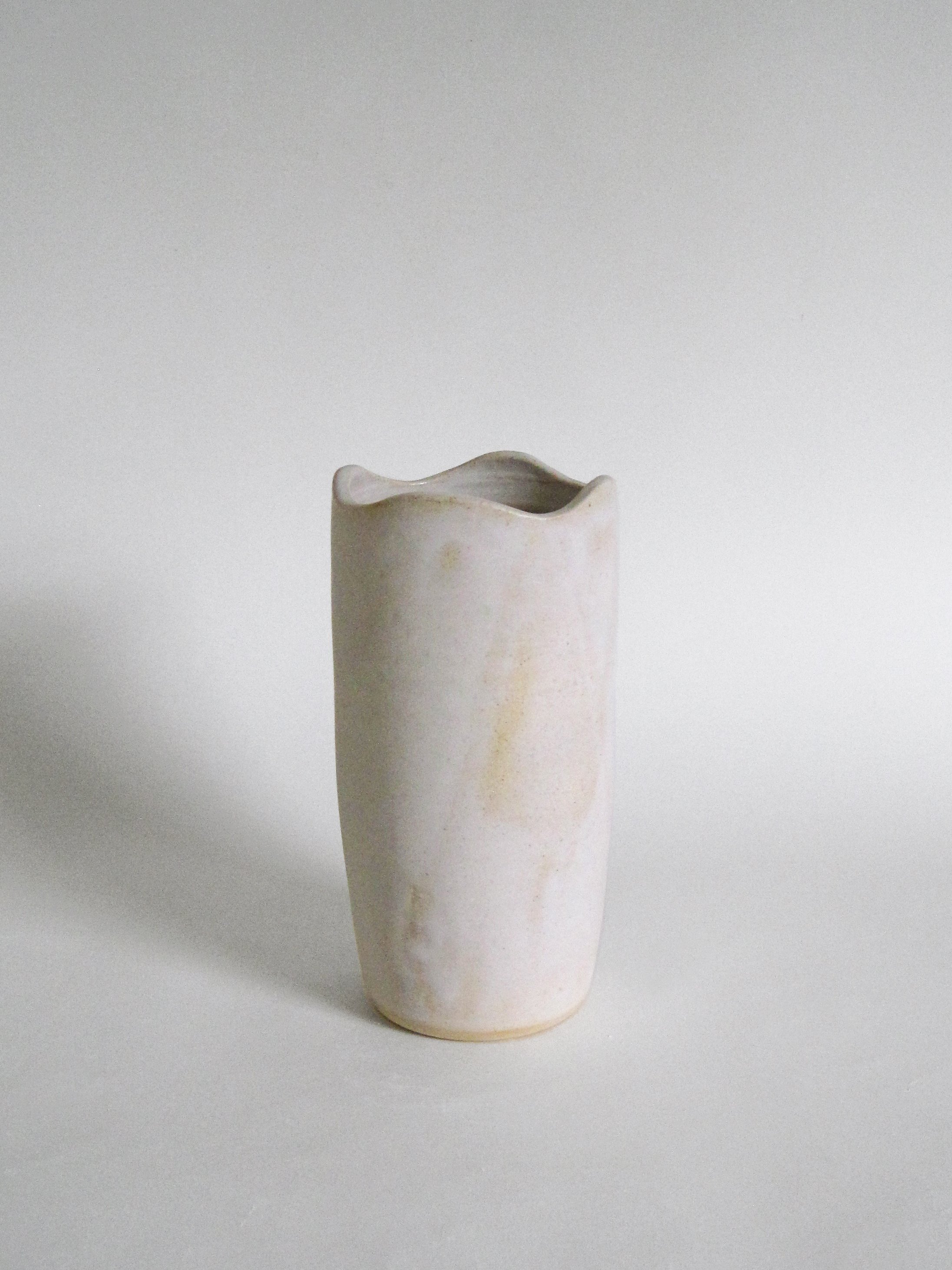 FunIsFun_Ceramics_WaveVase_04a.jpg