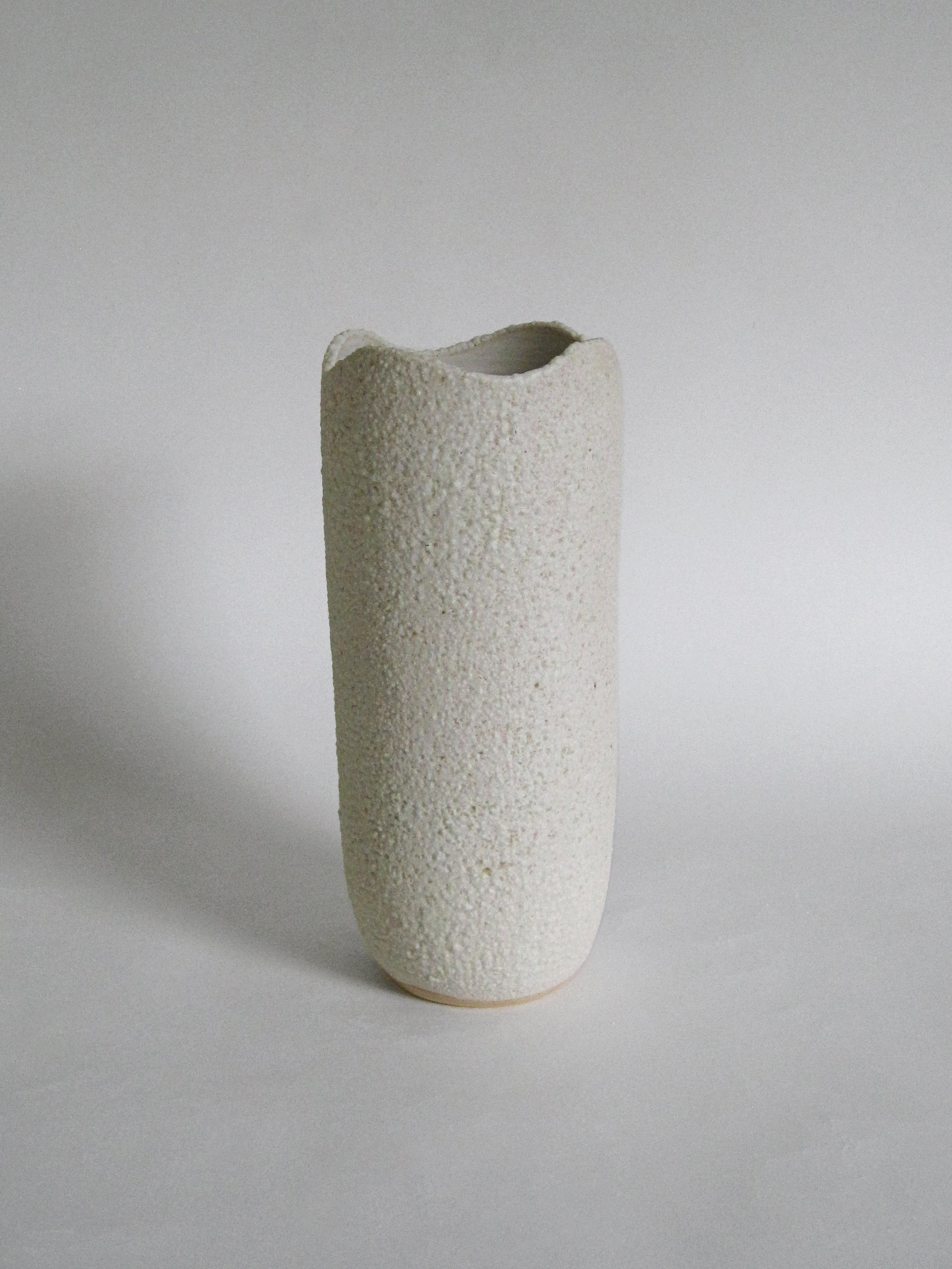 FunIsFun_Ceramics_WaveVase_05b.jpg