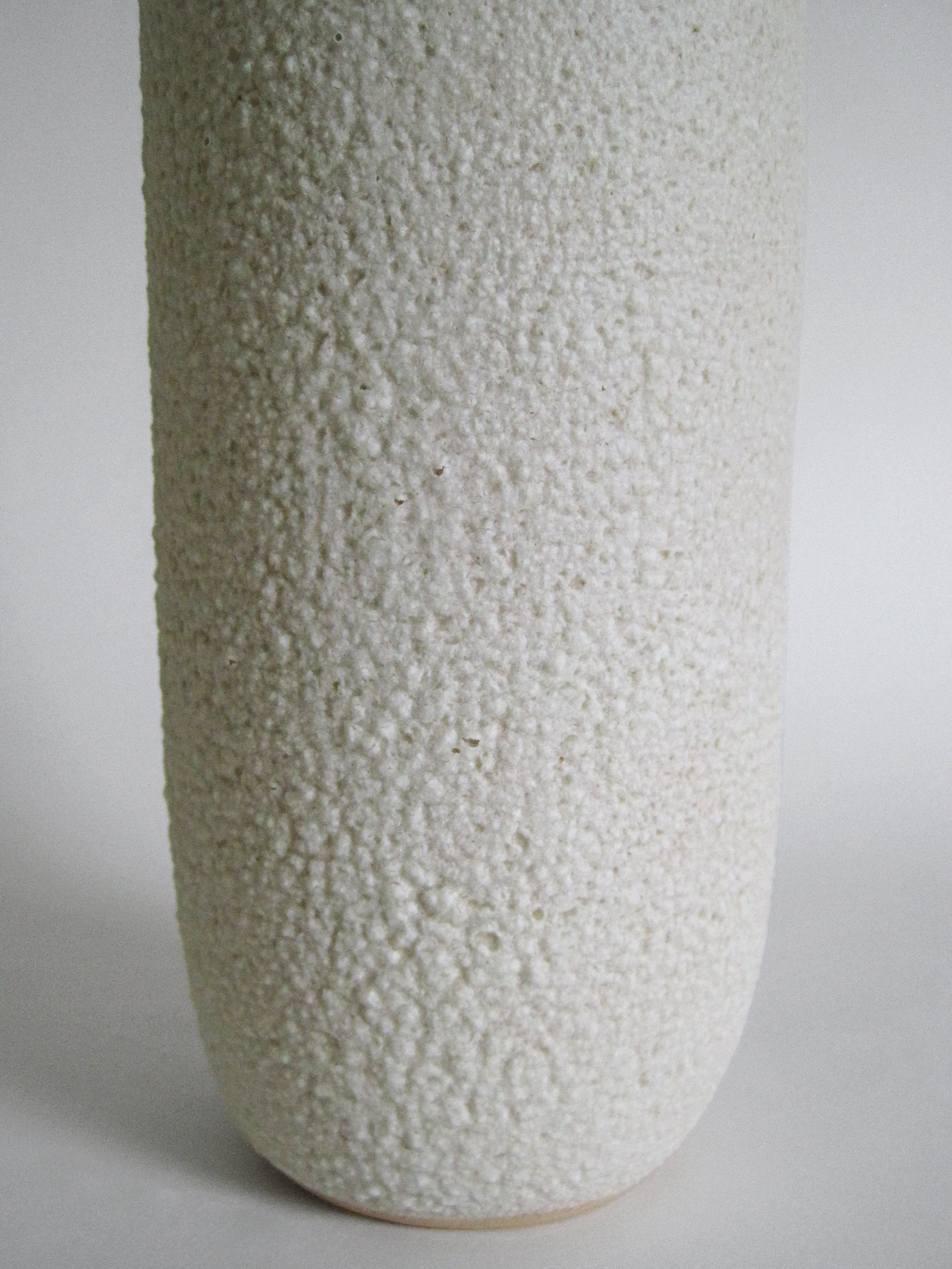 FunIsFun_Ceramics_WaveVase_05e.jpg
