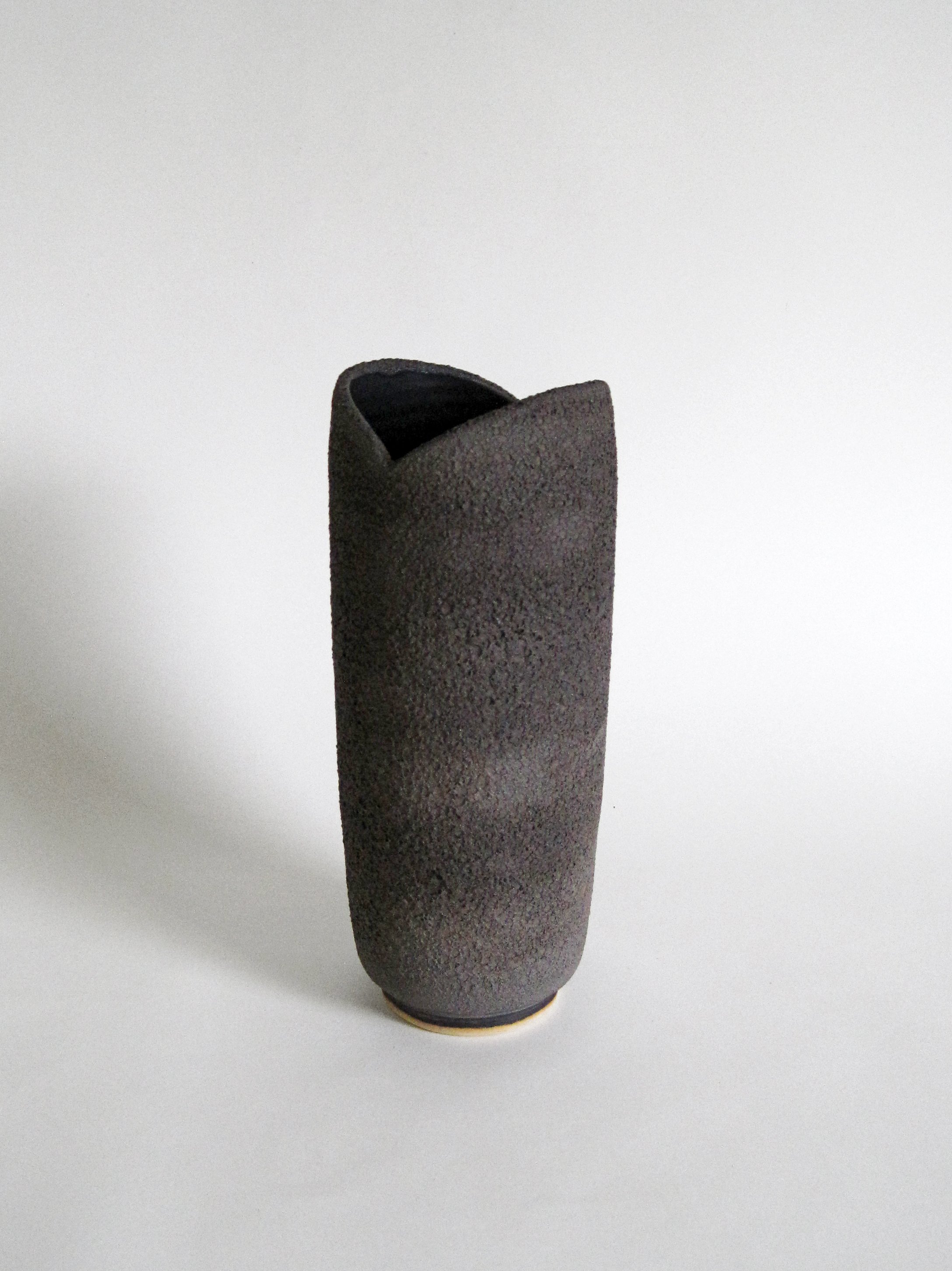 FunIsFun_Ceramics_TulipVase_01.jpg