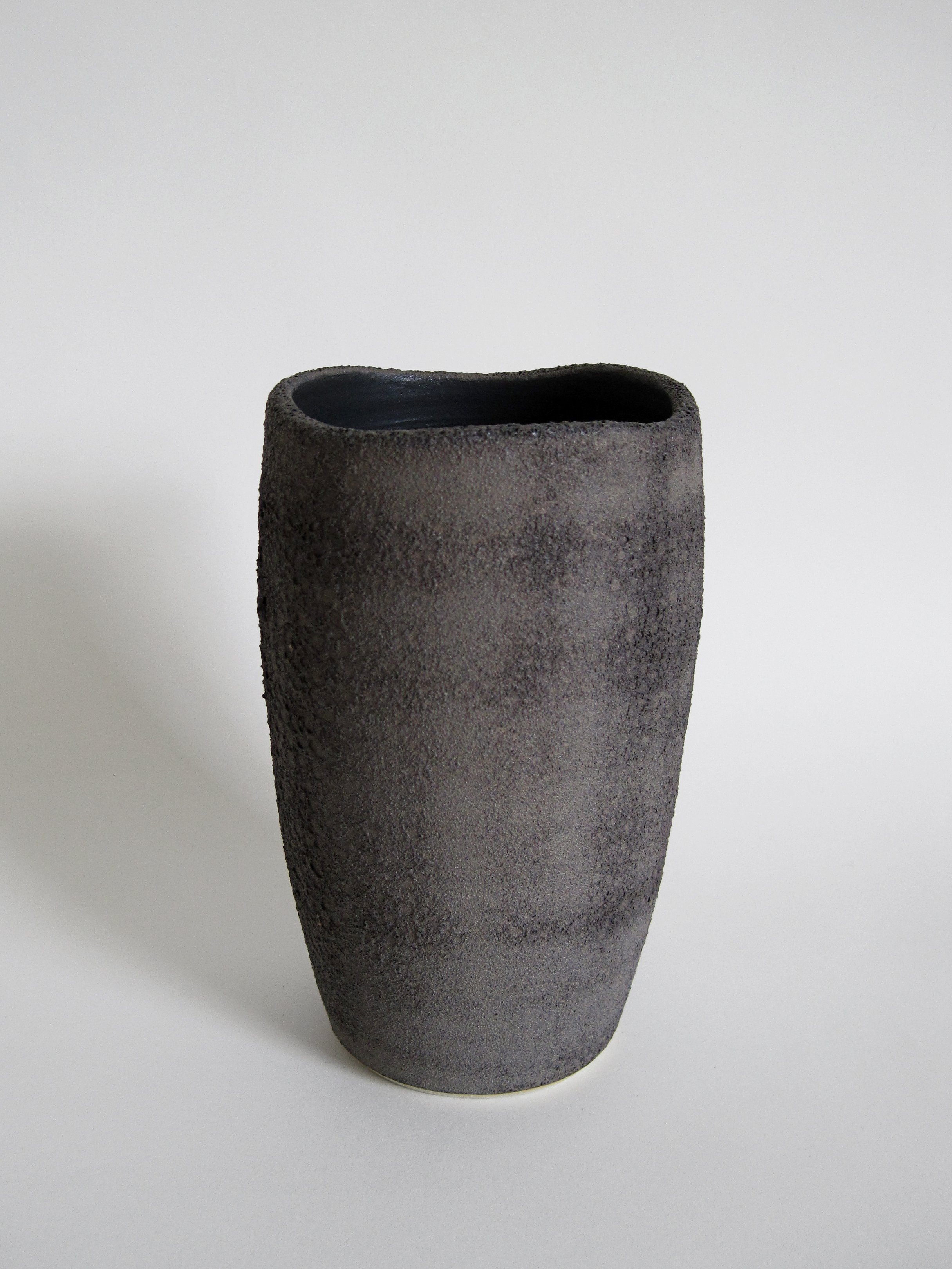 FunIsFun_Ceramics_WaveVase_12b.jpg