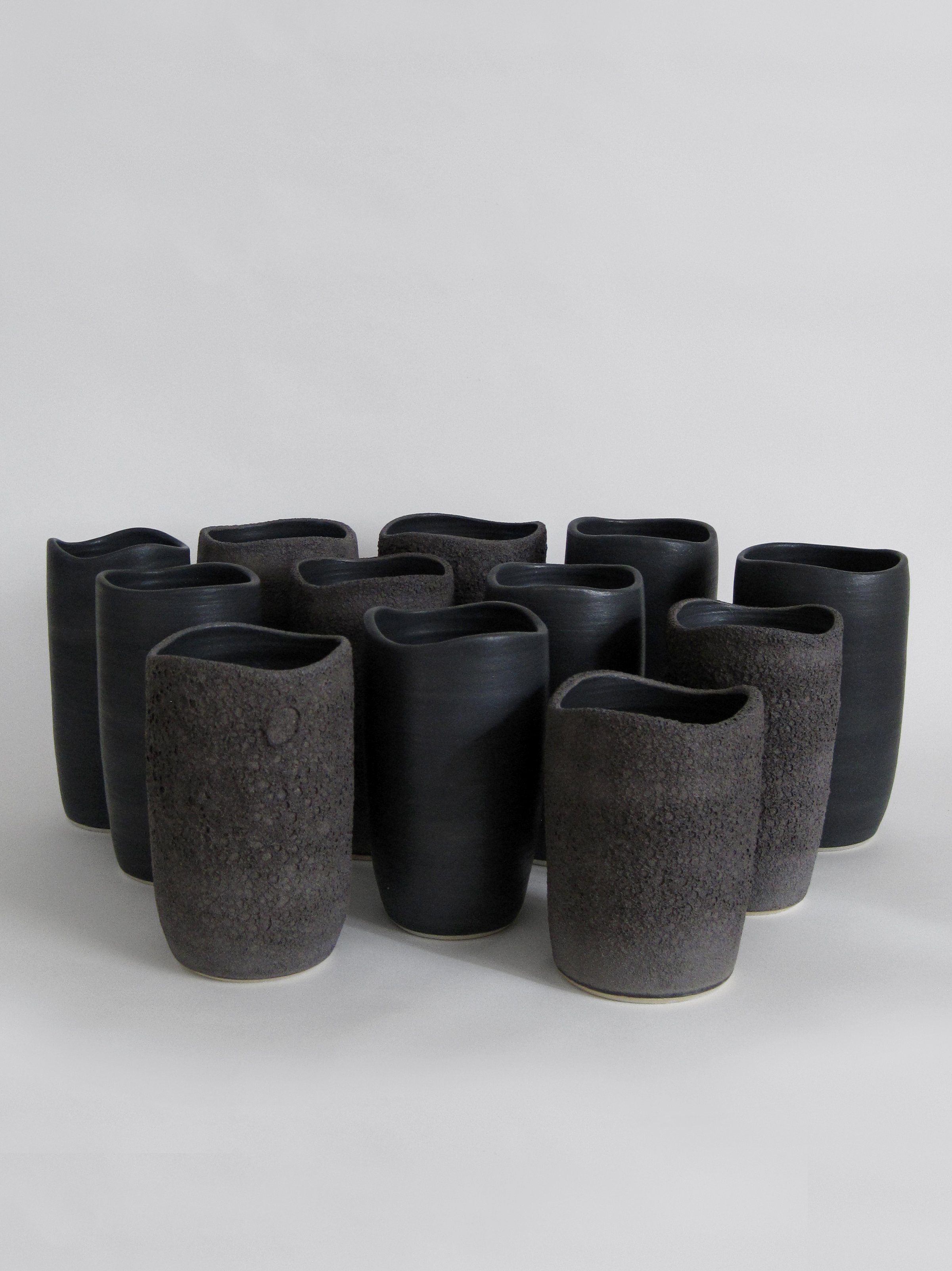 FunIsFun_Ceramics_Collection_WaveVase8.jpg