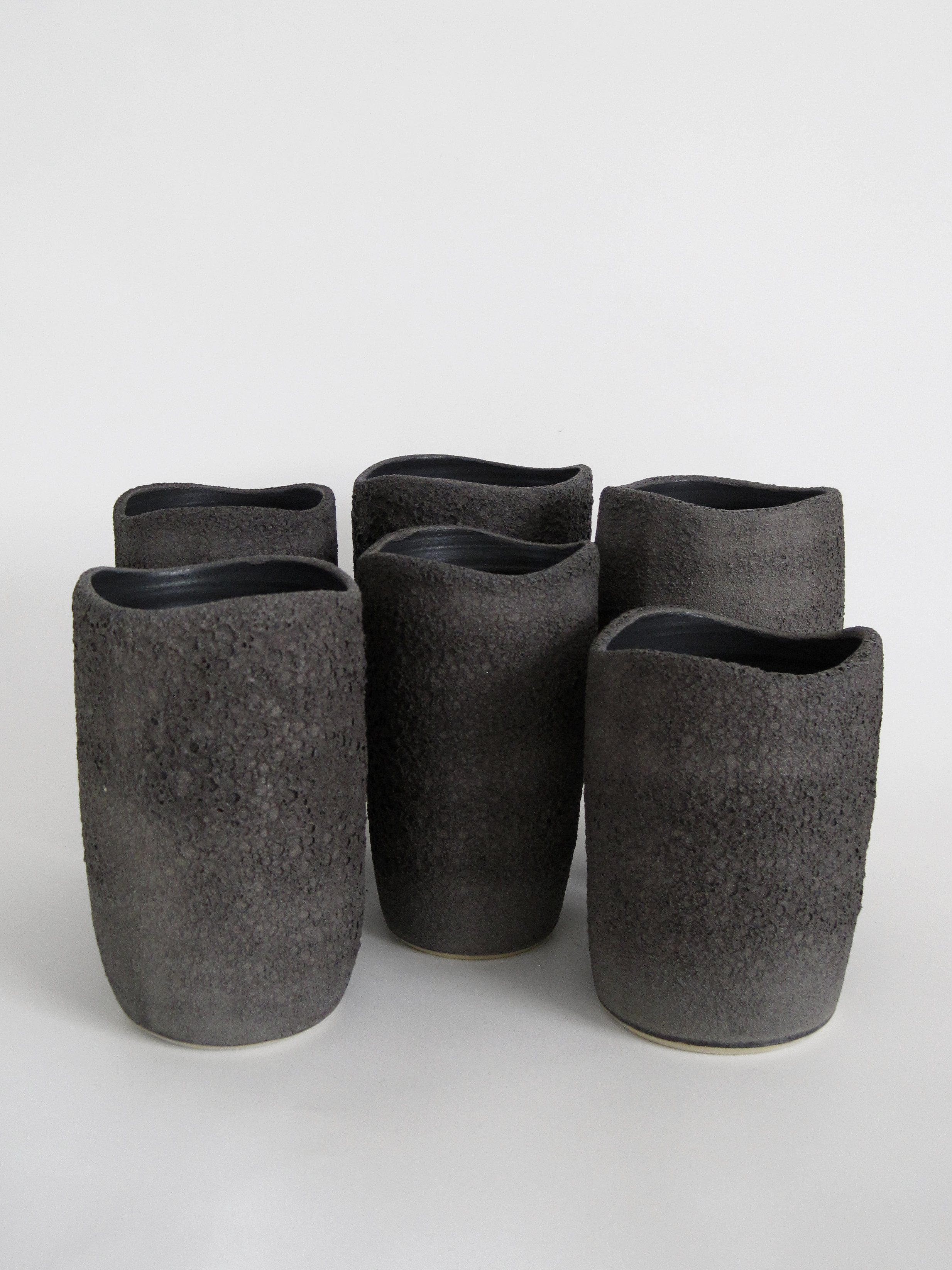 FunIsFun_Ceramics_Collection_WaveVase6.jpg