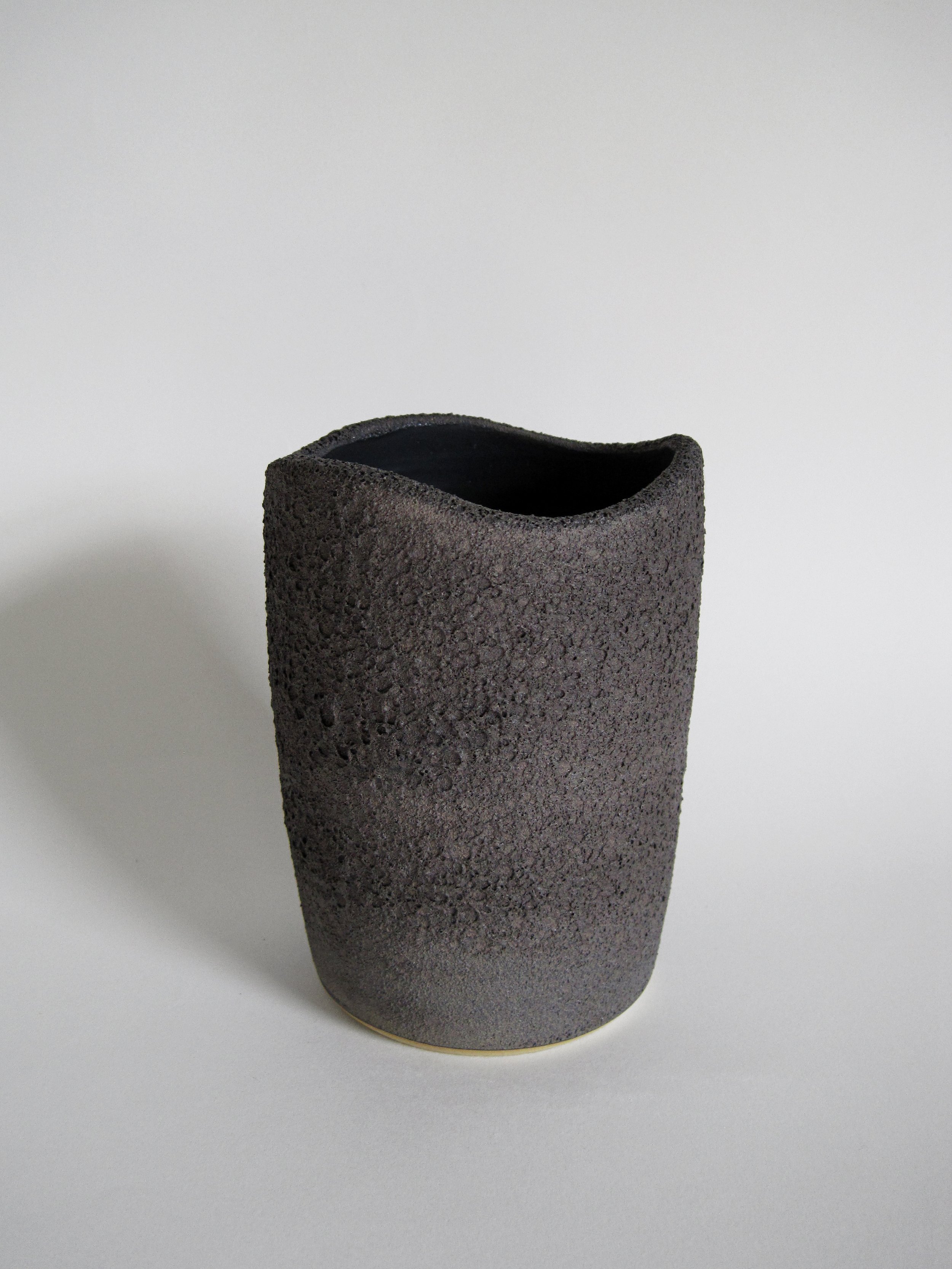 FunIsFun_Ceramics_WaveVase_16a.jpg