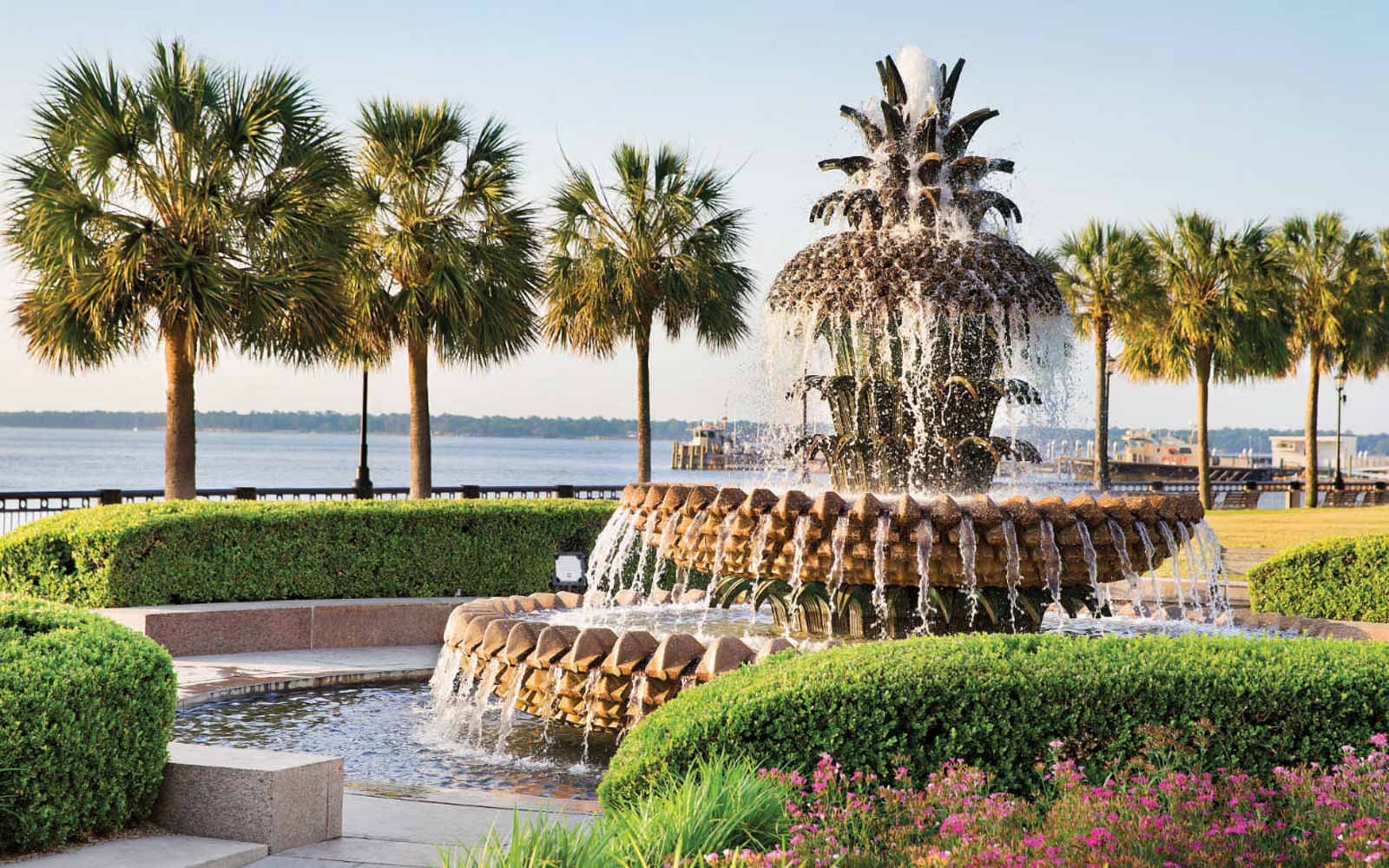 Pineapple Fountain.jpg
