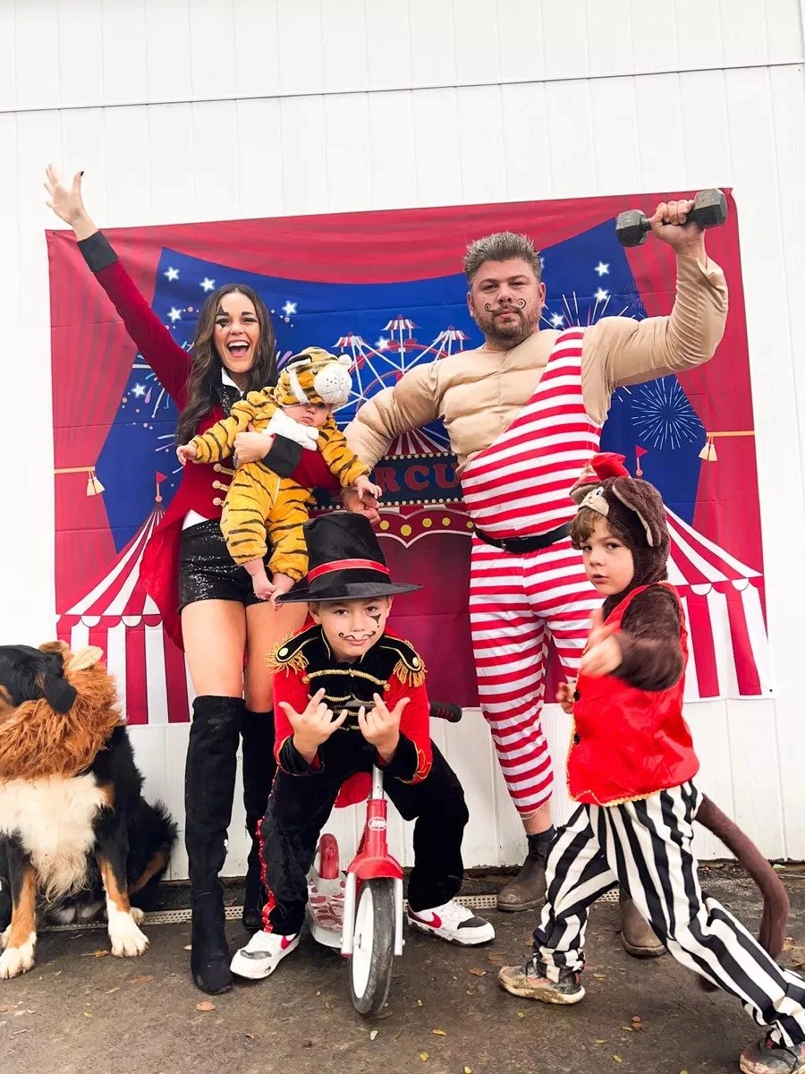 Easy DIY family halloween costume 2023