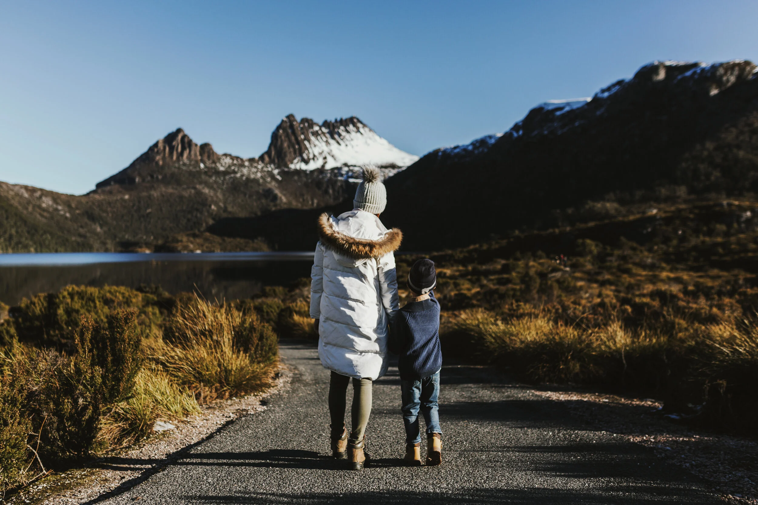 Luxury Car Hire & Touring 2 11 People