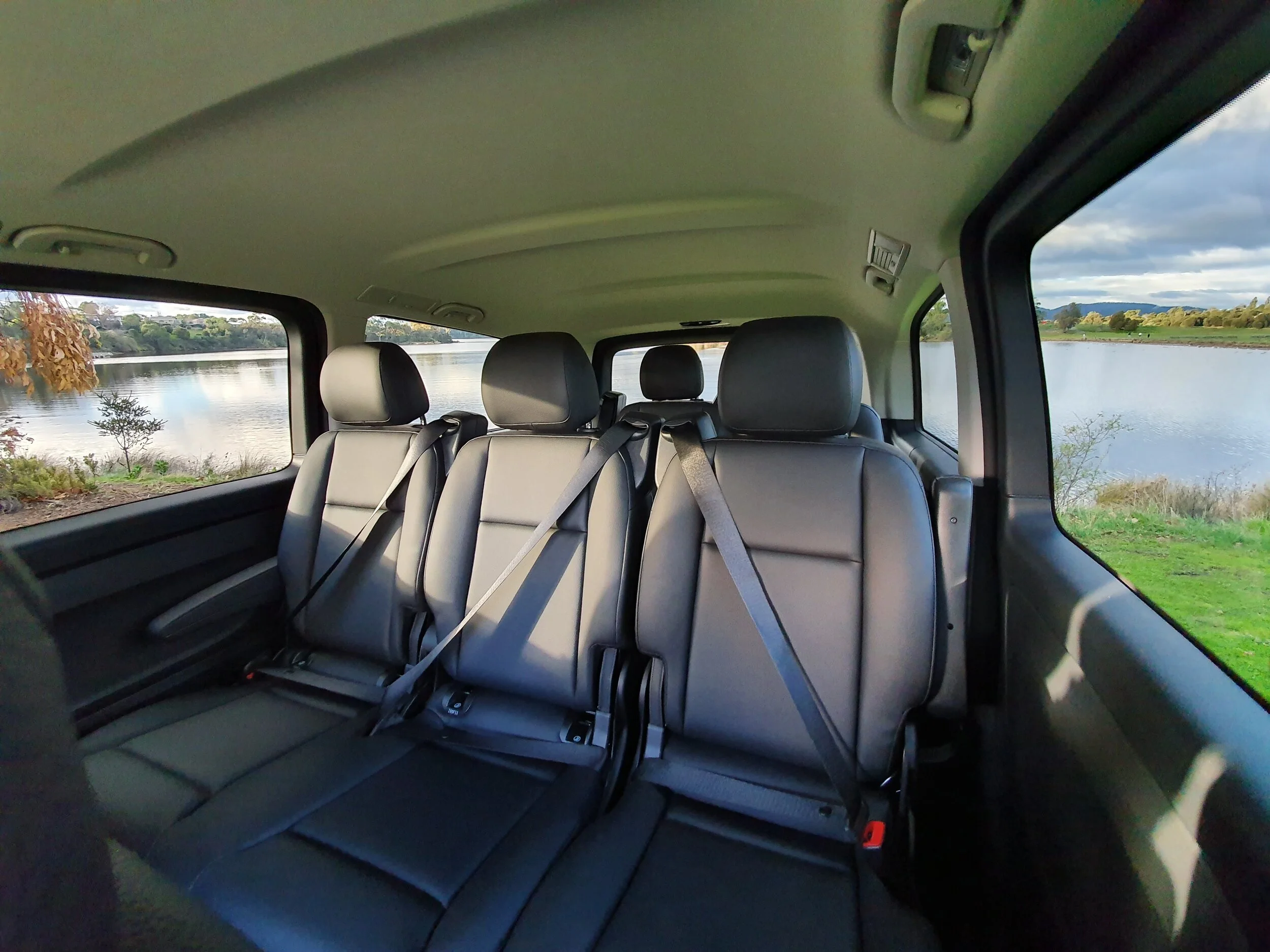 Luxury Car Hire & Touring 2 11 People