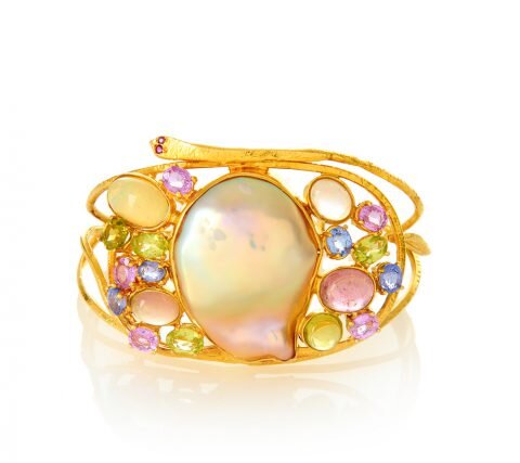Alexandraalberta-Nagas-Sedona-Bracelet-Pearl-1-480x427.jpeg