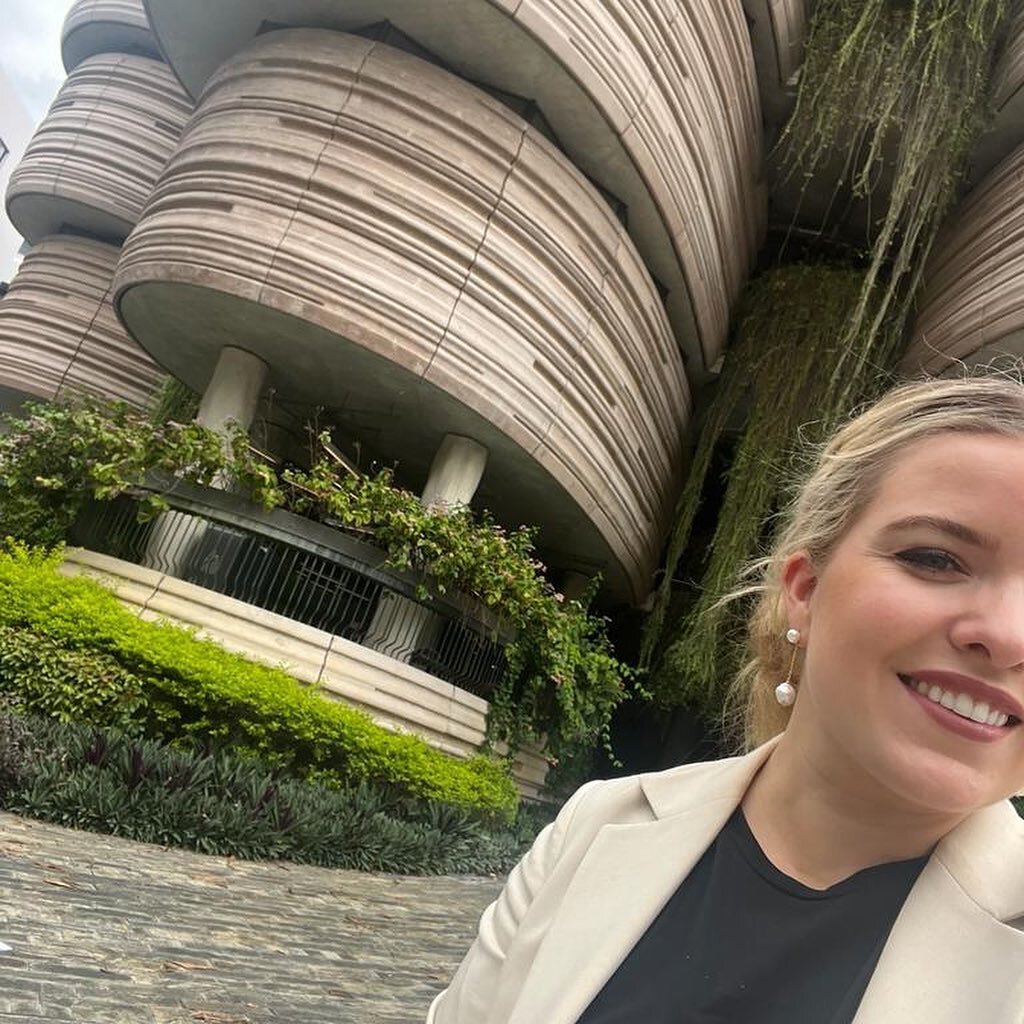 Icelandic Minister of Higher Education, Science and Innovation, H.E &Aacute;slaug Arna visiting Singapore 🇮🇸 🇸🇬 Seen here wearing our Hoxton Pearl Earrings 🤍 Honoured that the young Minister wore them for the @straits_times article. Our earrings