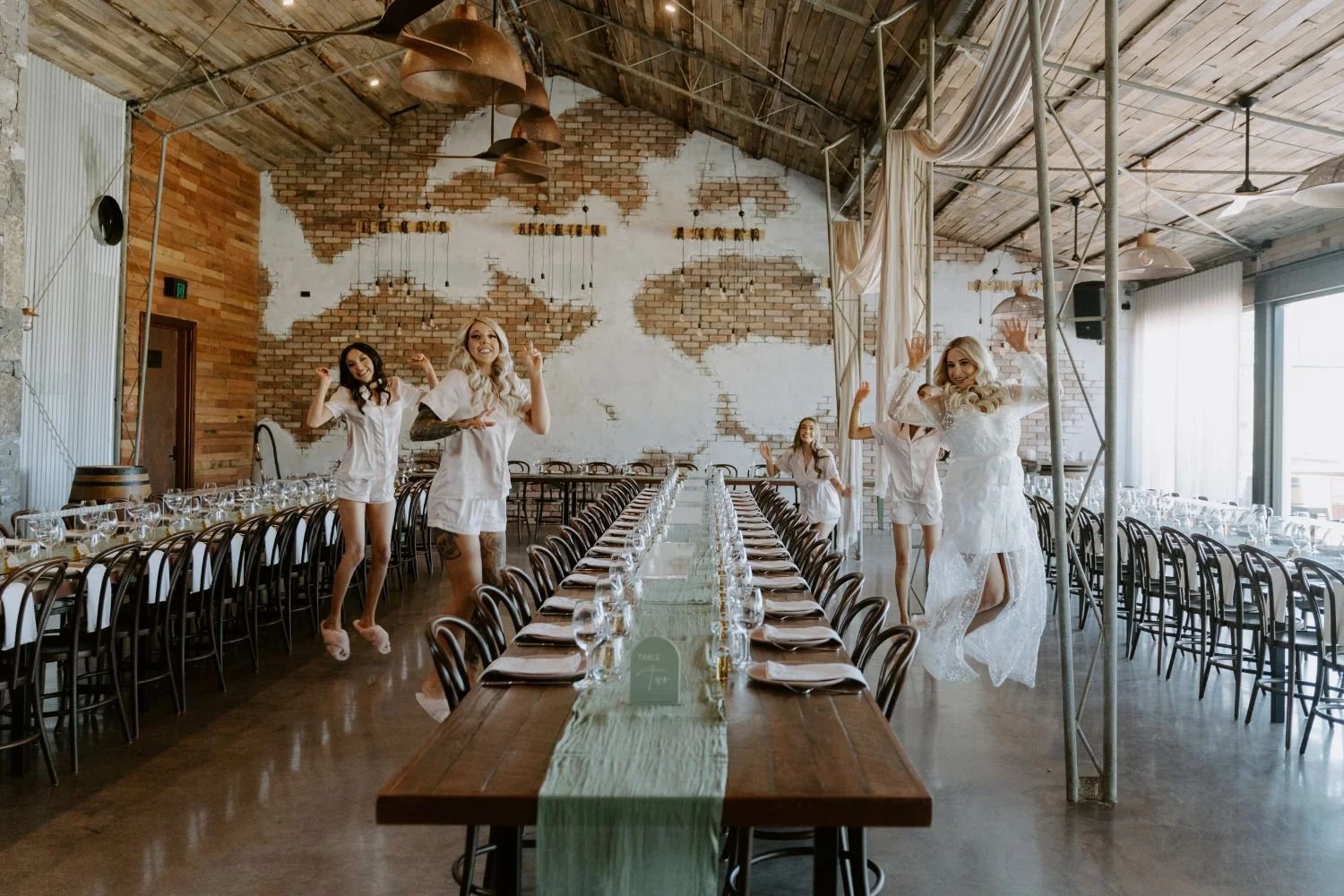 long-table-reception-petrichor-farm..jpg