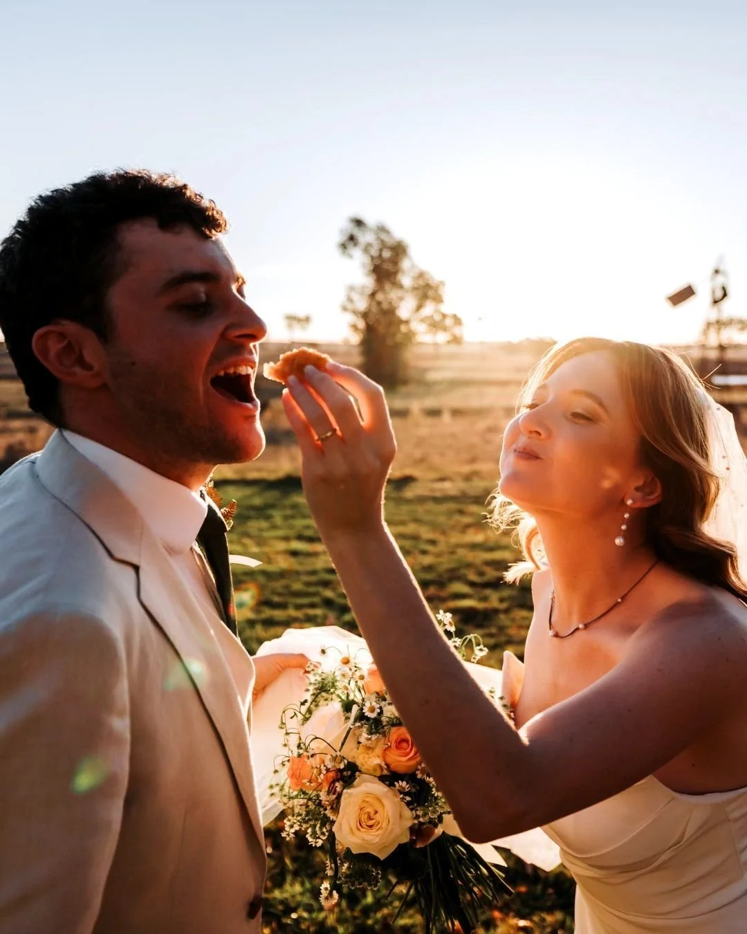 Some photos just feel like Petrichor Farm  and this one is all of it. ✨
Golden light spilling across the paddocks, a gorgeous couple completely in their element, that feeling of happiness that delicious  food brings and smiles that say it all. No pos
