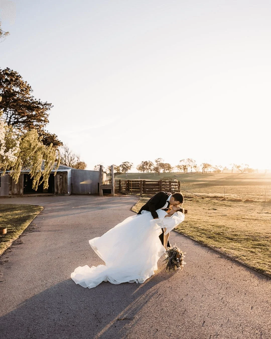 The best wedding photos are rarely the planned ones.
A spontaneous kiss, a shared laugh, a quiet glance when no one else is watching, these are the moments that tell your love story best.

At Petrichor Farm, our beautiful countryside setting creates 