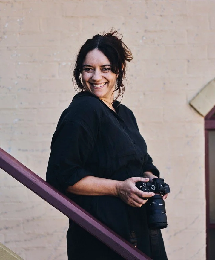 Marie-Ann, your very own personal hype bestie!

When you come to session, think of the experience like a girl's day with that friend who makes you feel instantly comfortable. Zero judgment, all hype, all confidence. I&rsquo;ve got you; let&rsquo;s cr