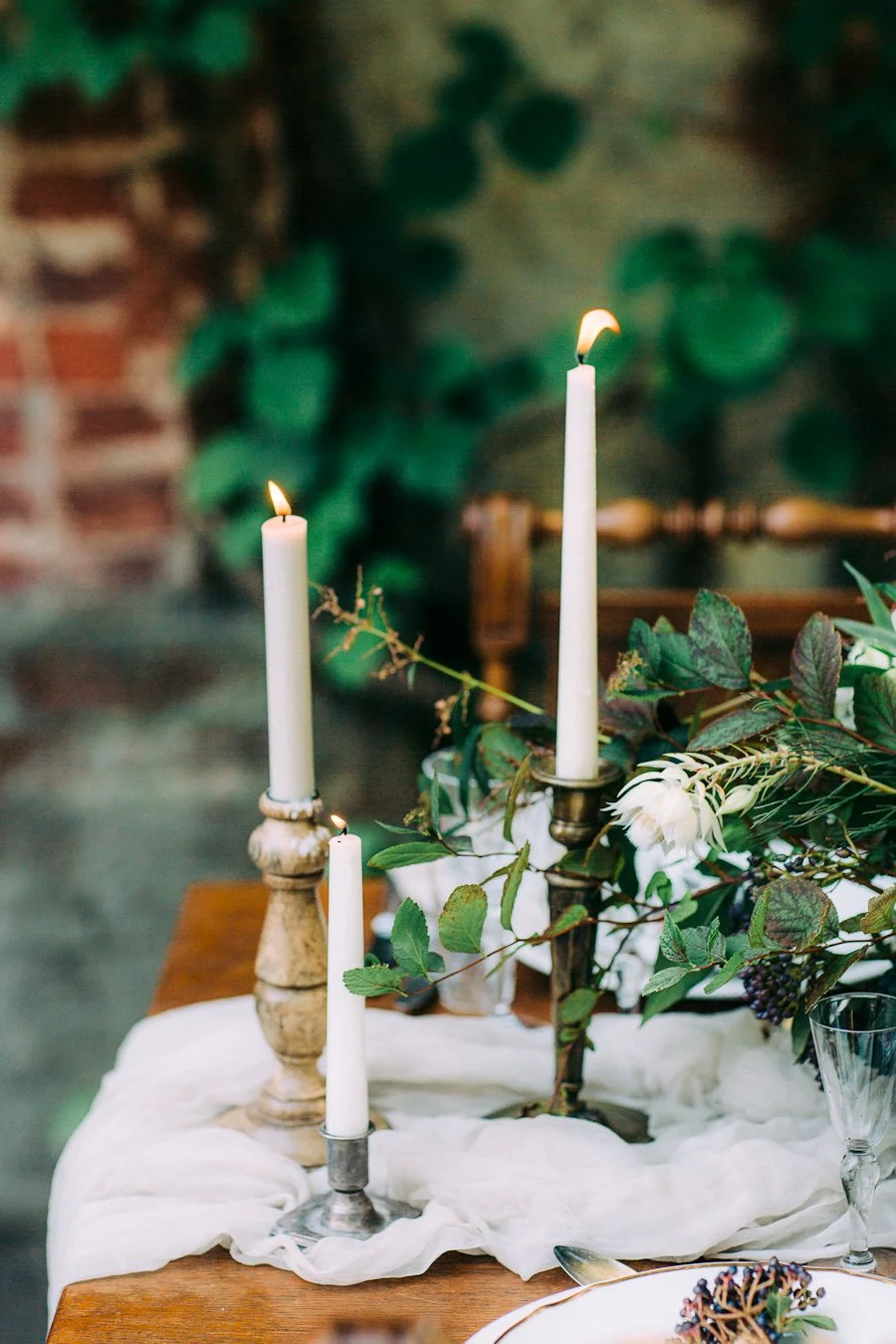 Styled-bridal-shoot-Mustion-linna-wedding-photographer-Petra-Veikkola-3.jpeg