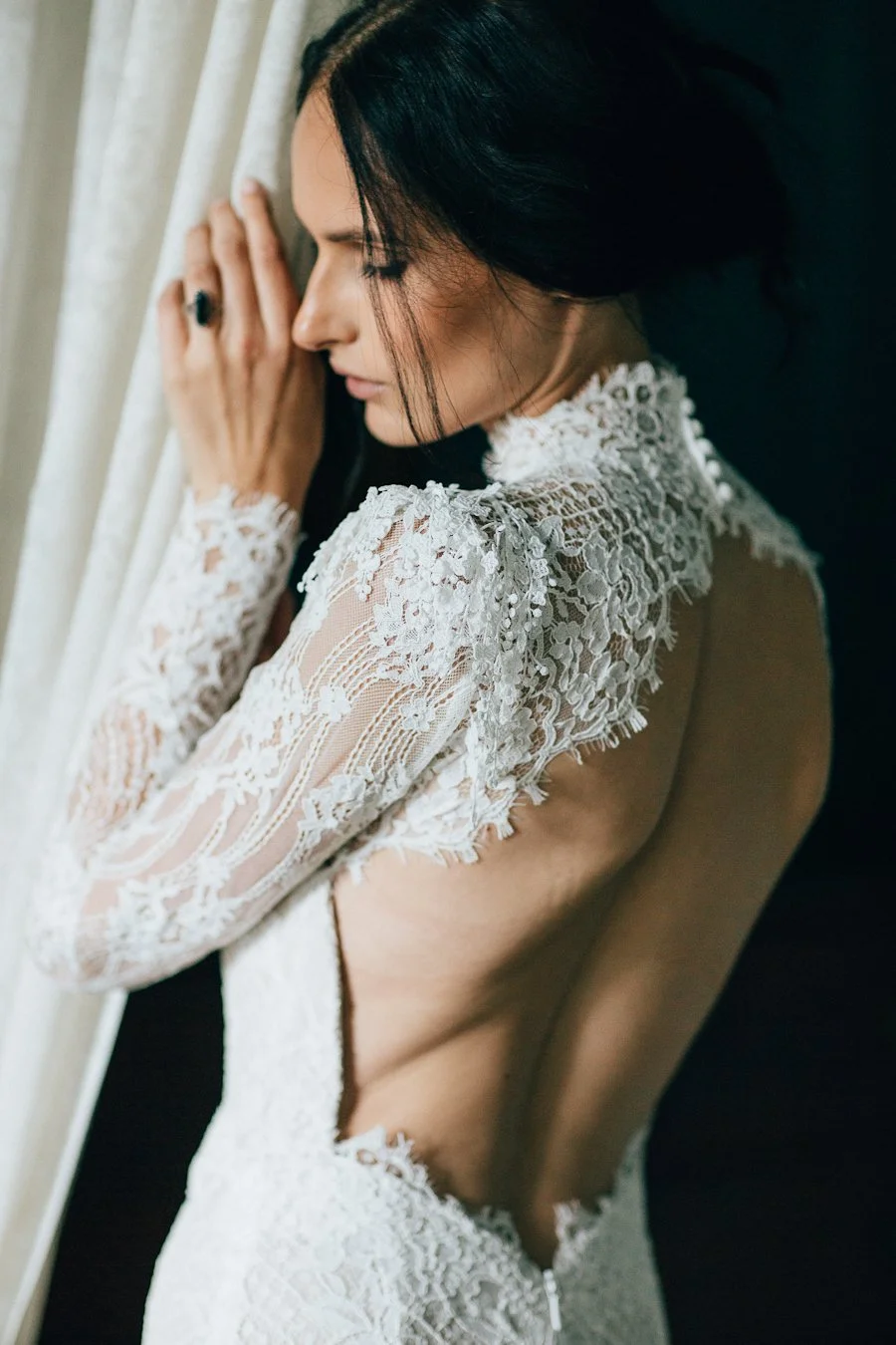 Styled-bridal-shoot-Mustion-linna-wedding-photographer-Petra-Veikkola-216.jpeg