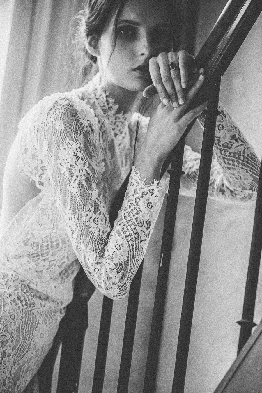 Styled-bridal-shoot-Mustion-linna-wedding-photographer-Petra-Veikkola-225.jpeg