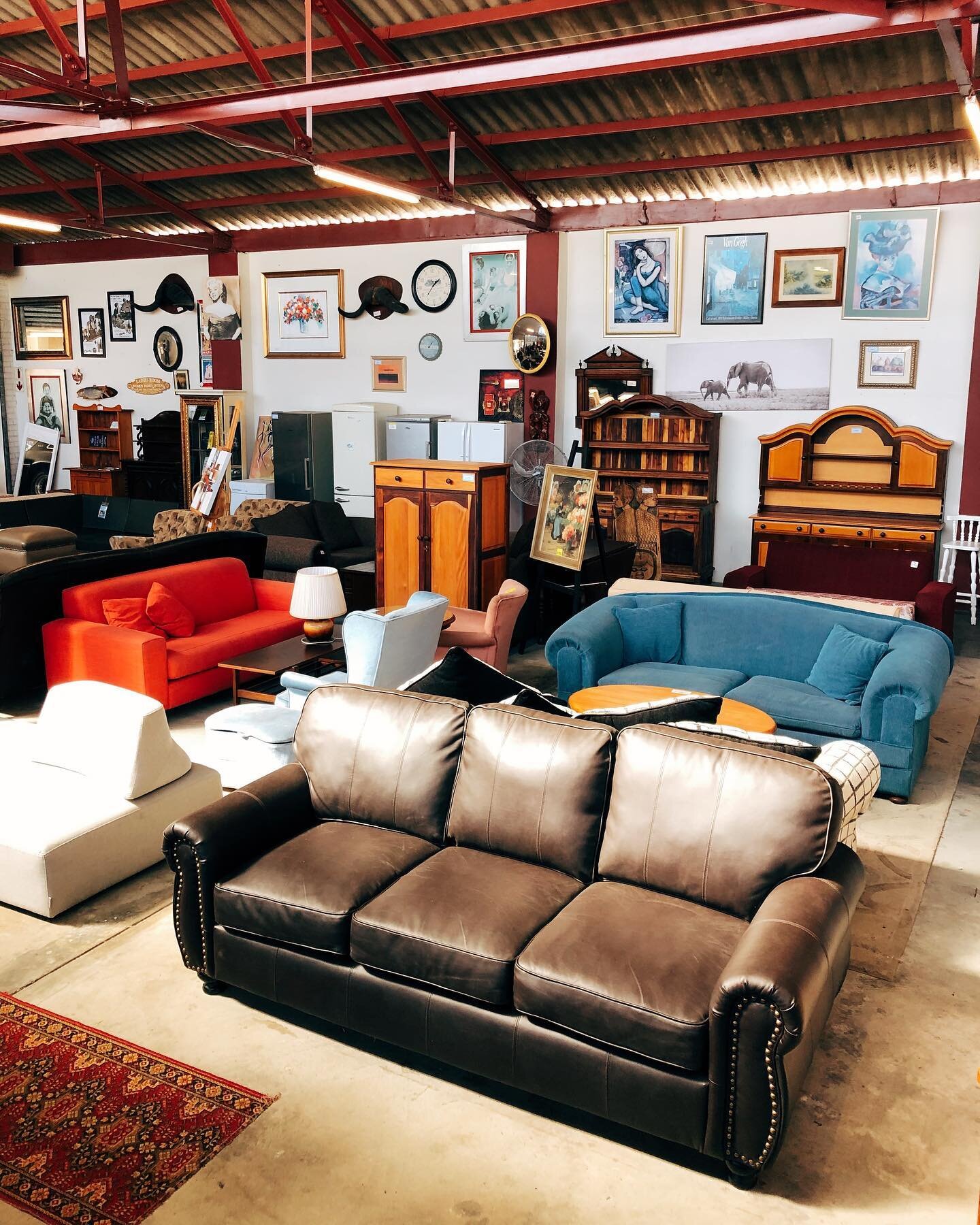 We have a large collection of two seater couches available at the shop. Stop by this weekend to find your new favourite seat 😁 We&rsquo;re open until 1pm on Saturdays and 5pm in the week. This Monday 22 March we&rsquo;ll be open from 9am - 12pm.

De