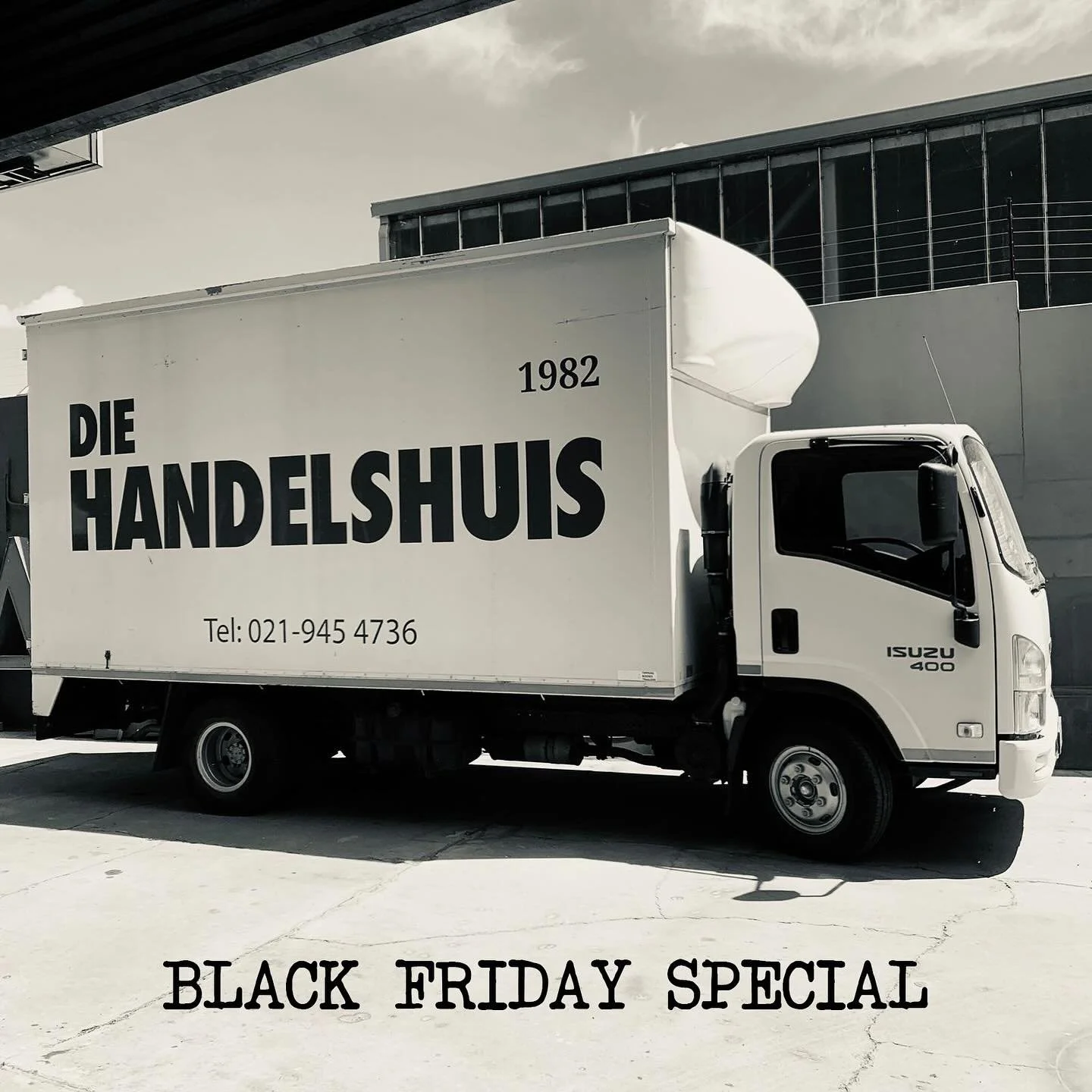 We&rsquo;re offering FREE DELIVERY this week on all orders over R2000 for Black Friday. That&rsquo;s within 20kms of the shop, so Cape Town CBD is included.

#blackfriday #blackfridayspecial #secondhandfurniture