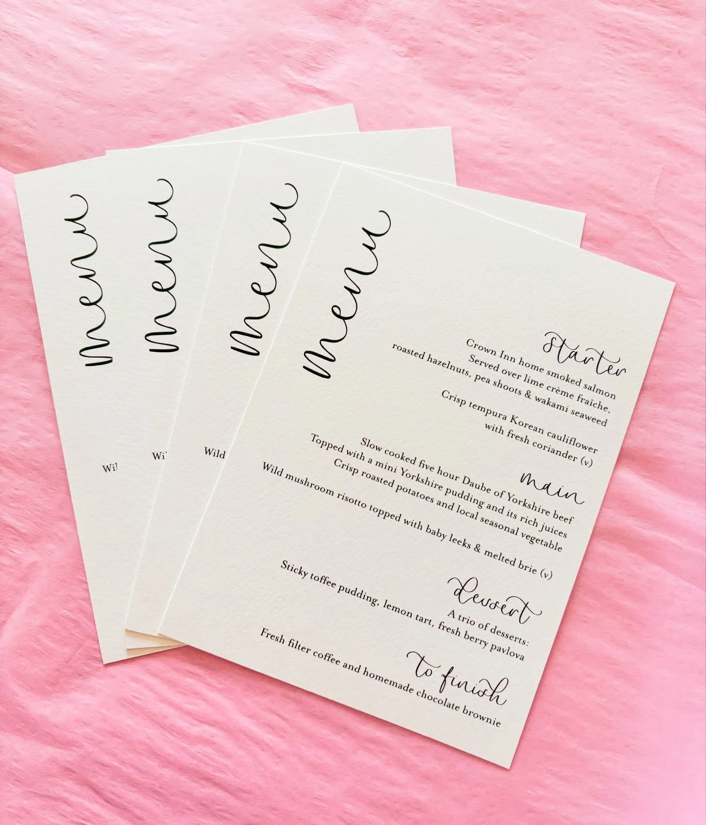 M E N U S 💕 beautifully simple menus ready to be framed for an upcoming wedding 
&bull;
&bull;
&bull;
#onthedaystationery #weddingcalligraphy #calligrapher