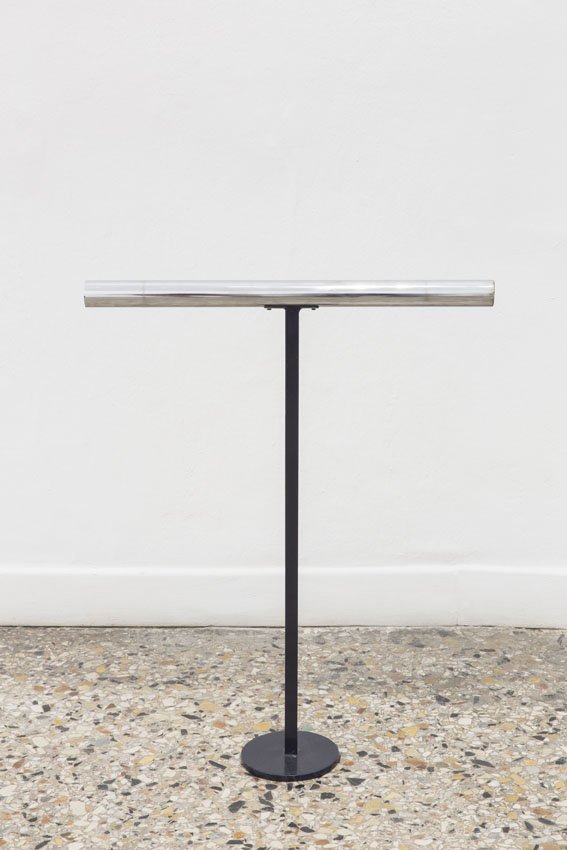 Cat. n. 82
Mancorrente, 1966,
ferro, smalto, cromatura, 80 x 60 x 5 cm