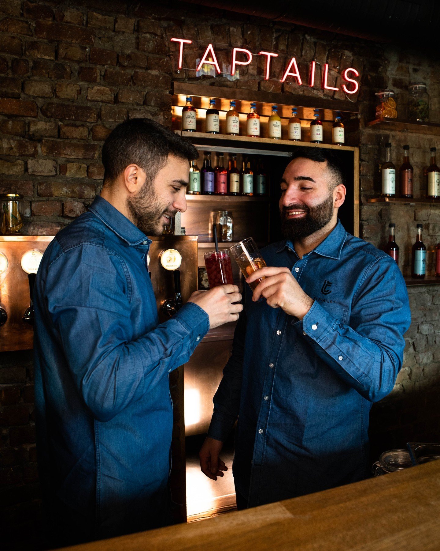 Nothing else to do than a big cheers and a smile with Taptails in your hand 😎 🍹 Both behind and in front of the bar you'll see smiles - all because of the delicious taste and the superfast making and delivery! Just tap it, and you'll have your perf