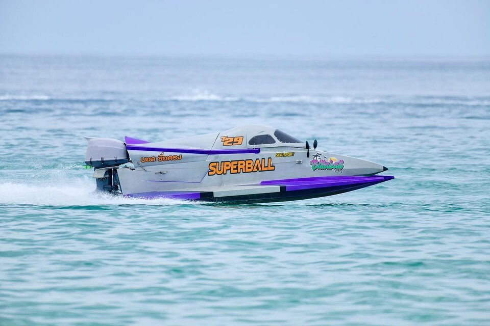 The first 2 Forge V3 have arrived in Thailand 🇹🇭 

KSN29 RACING PATTAYA TEAM THAILAND 

#fastboat #fastboats #boatporn #zapcat #zapcatracing #thundercat #thundercatracing #powerboat #powerboatracing #speedboat #speedboats