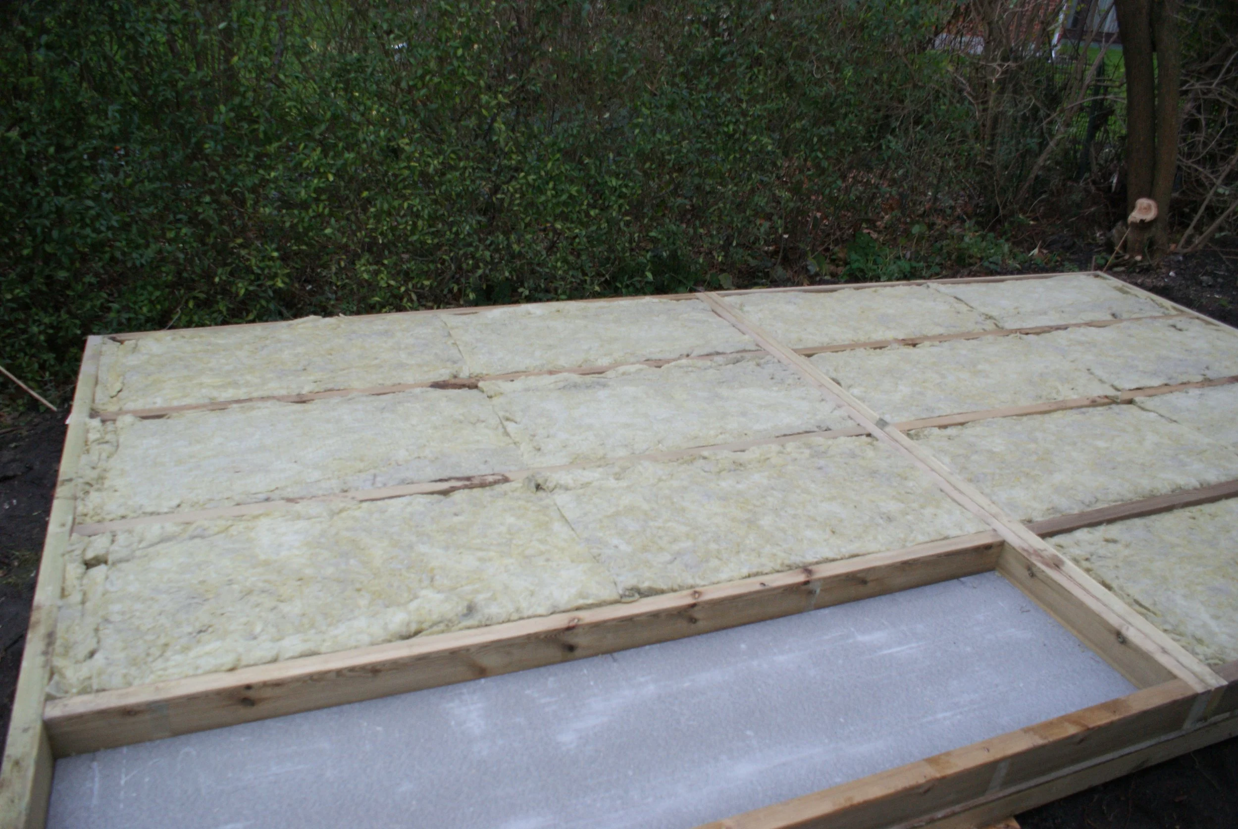 Hvordan holder du dit redskabsskur frostfrit?