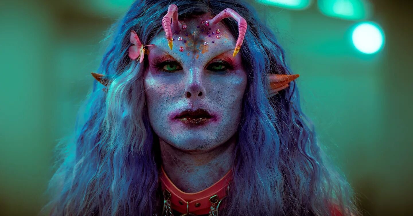 The Queen's on the alien's side!
 #makeup #makeupfx #alien #aliengirl #outerspace #transformation #creature