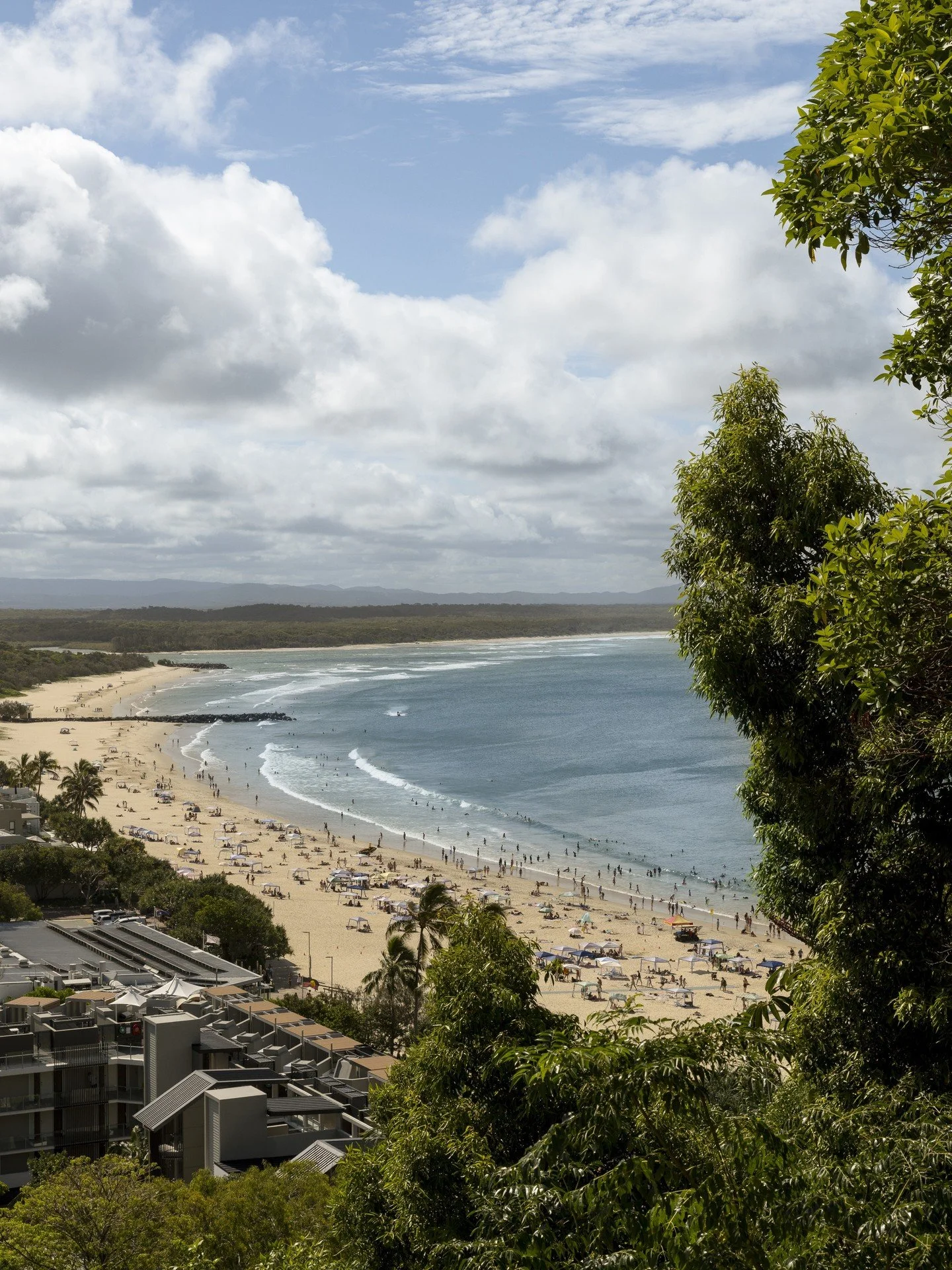 Noosa&rsquo;s best beach, at your doorstep.

At No.1 Hastings Street, every day feels like a seaside escape.

#numberonehastings #noosa #visitnoosa #hastingsst