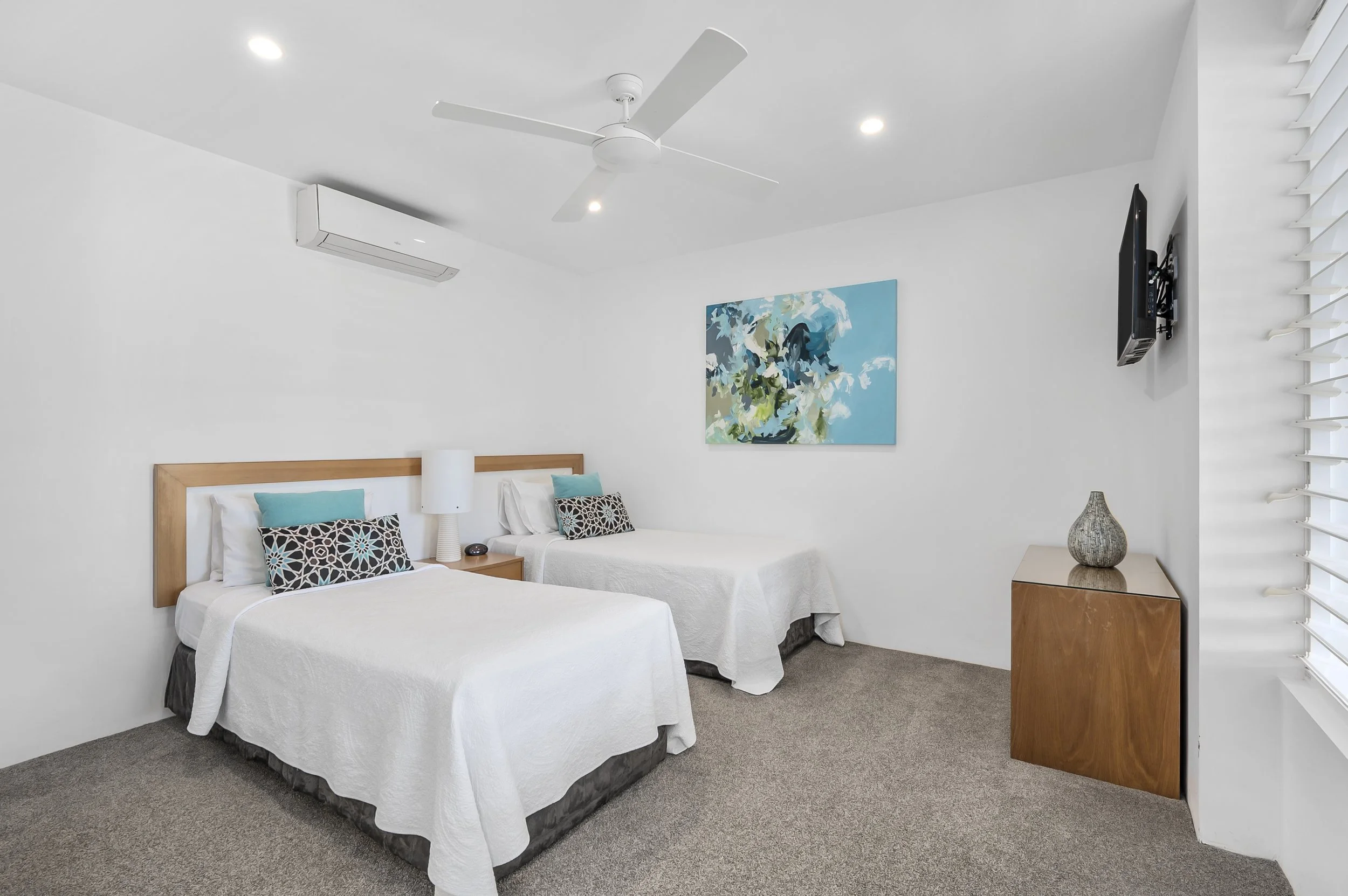 Apartment_6 second bedroom.jpg