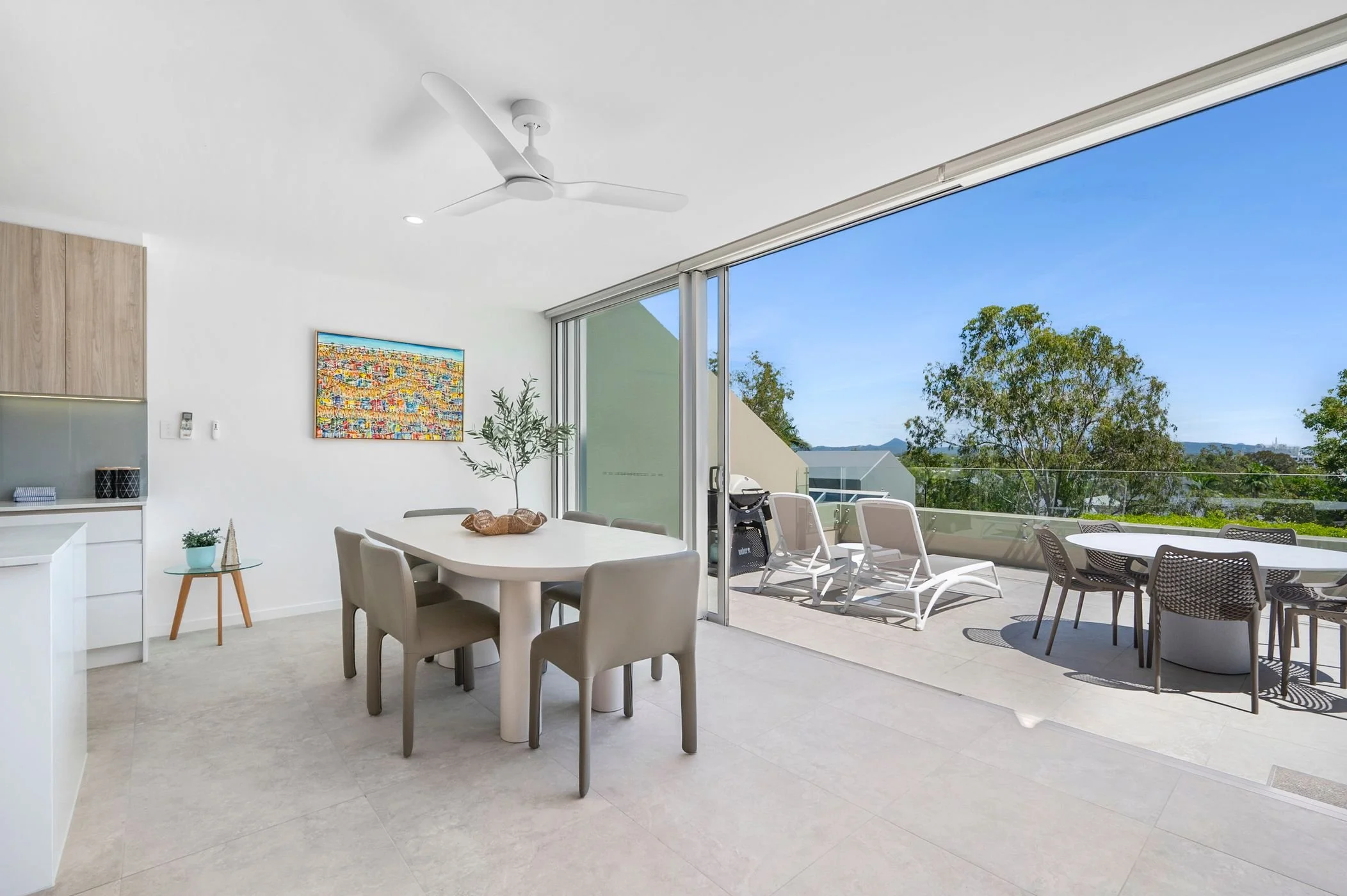 2 Bedroom Elevated Hinterland View