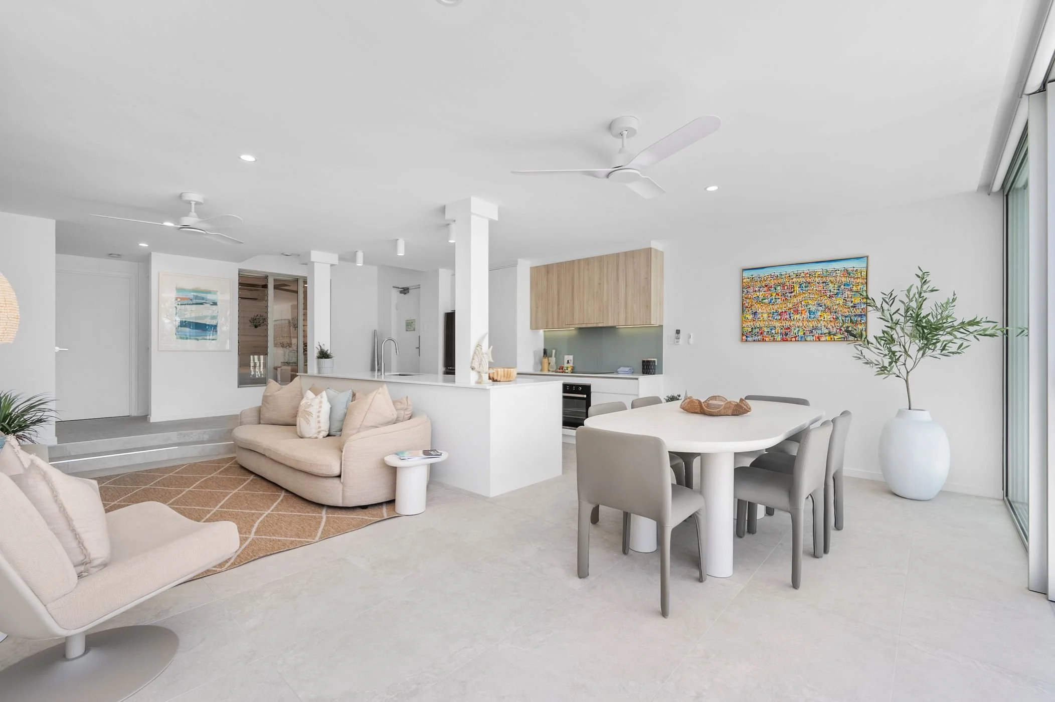 Apartment_2_dining_living_room_wide.jpg