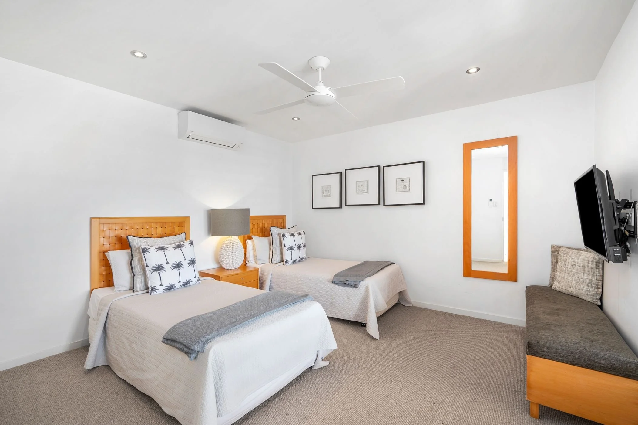 30. Apartment_12_second_bedroom.jpg