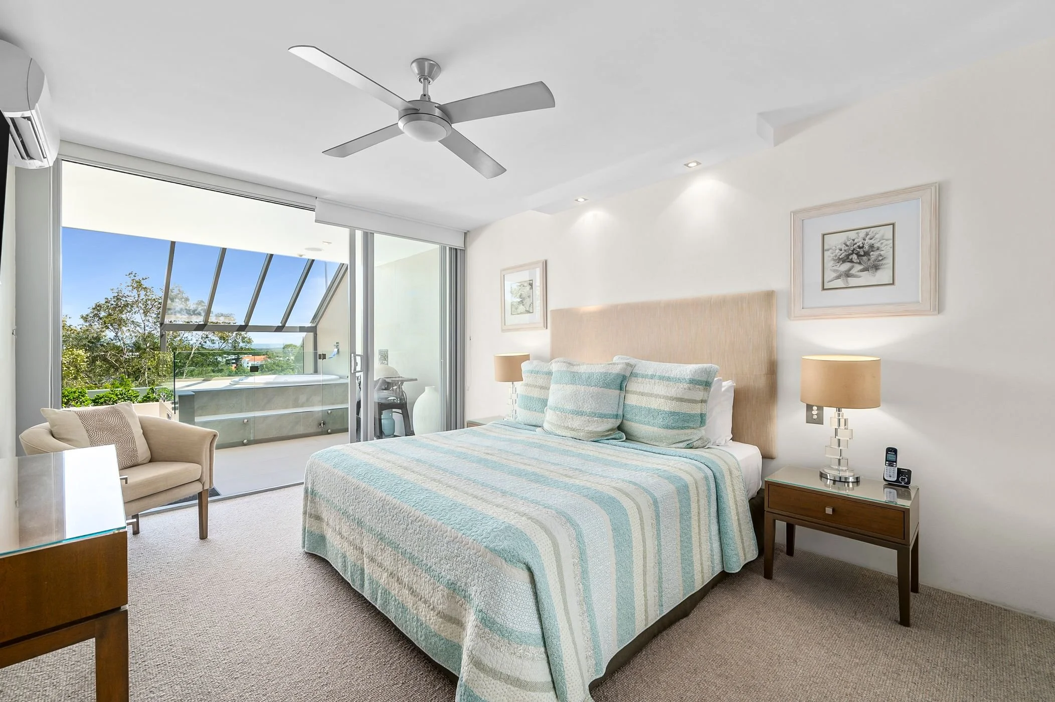 09. Apartment_8_master_bedroom.jpg