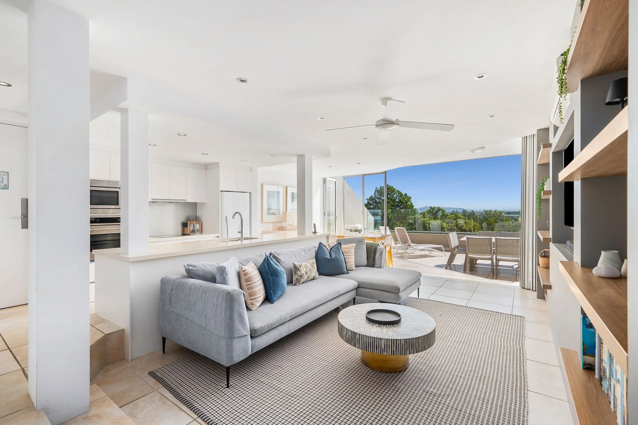 18. Apartment_12_living_room_wide.jpg