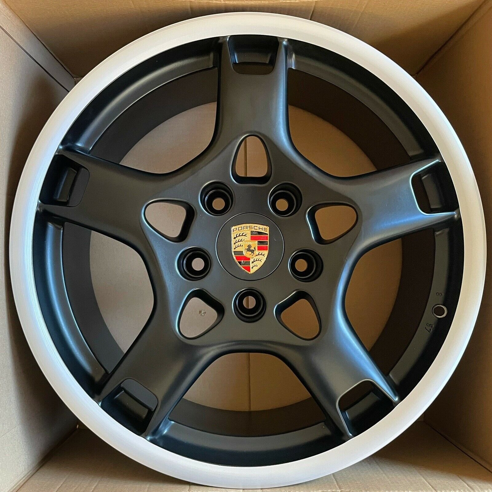 997 Lobster claw alloy.jpeg