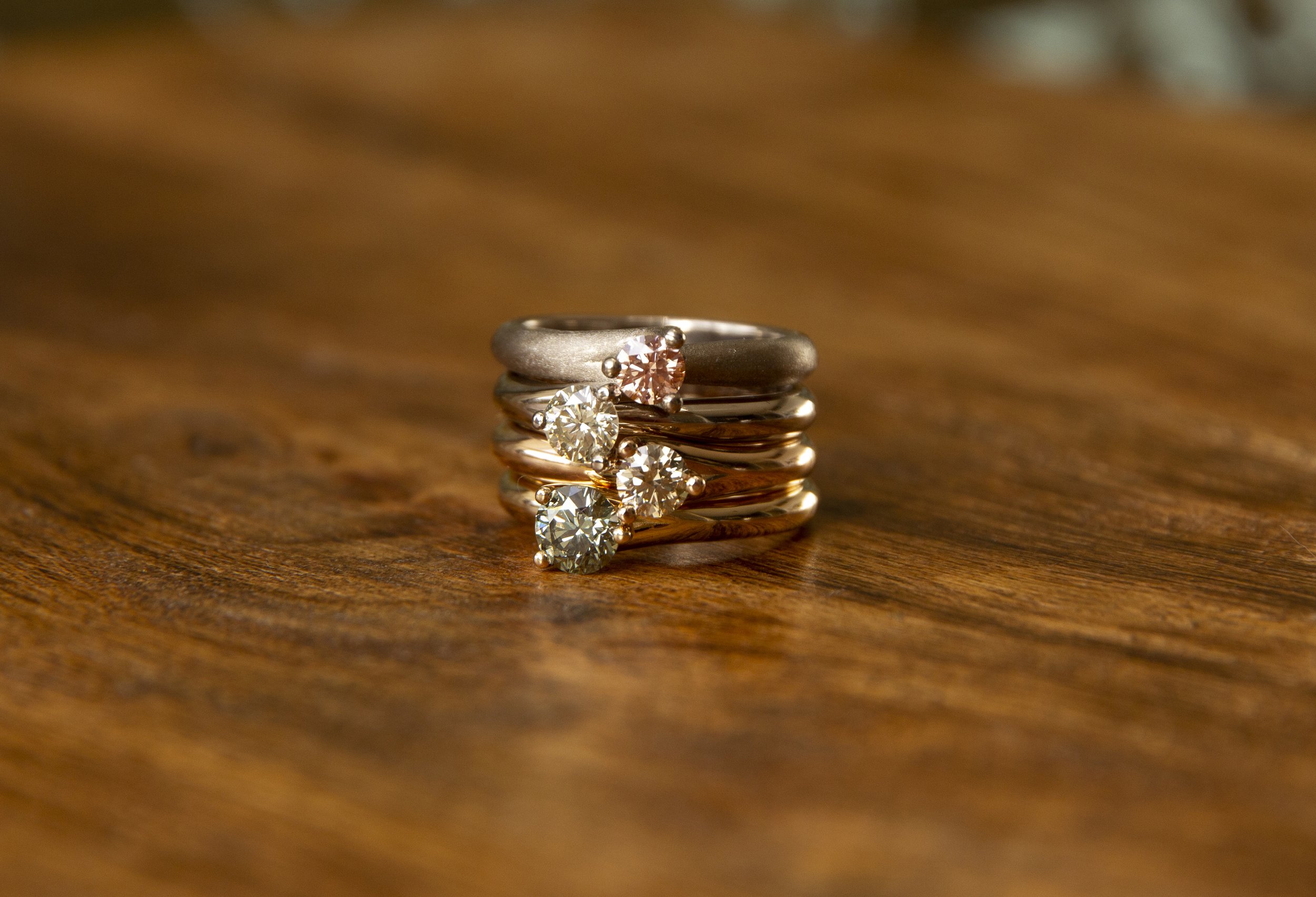 Gouden Solitair ring met groenen diamant, diamante trouwring, diamante verlovings ring, bijzondere trouwringen, Gekleurde diamant 13.jpg