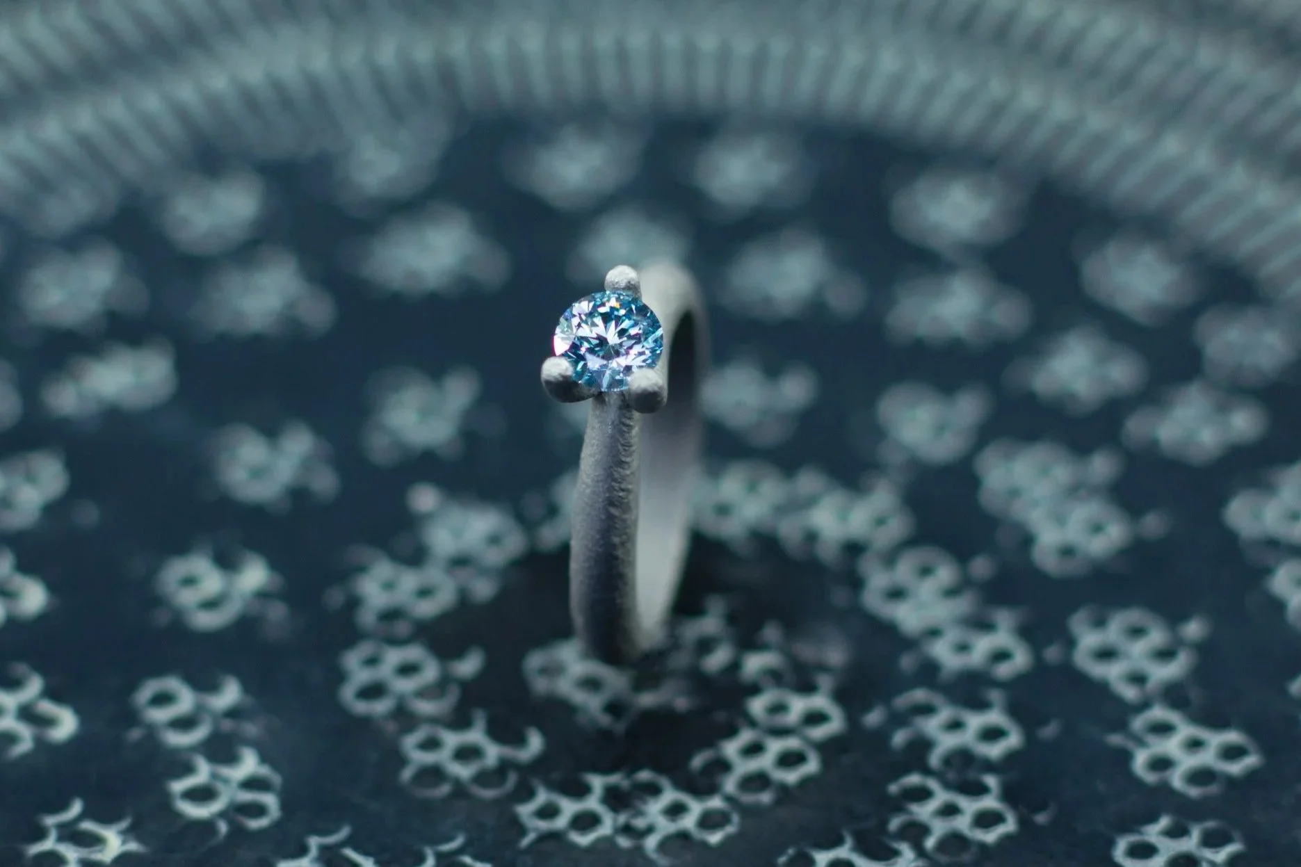 RVS+solitair+ring+met+lab+diamant+solitair+ring+stalen+ring+met+lab+diamant+diamantring+van+rvs+staal+888888.jpg
